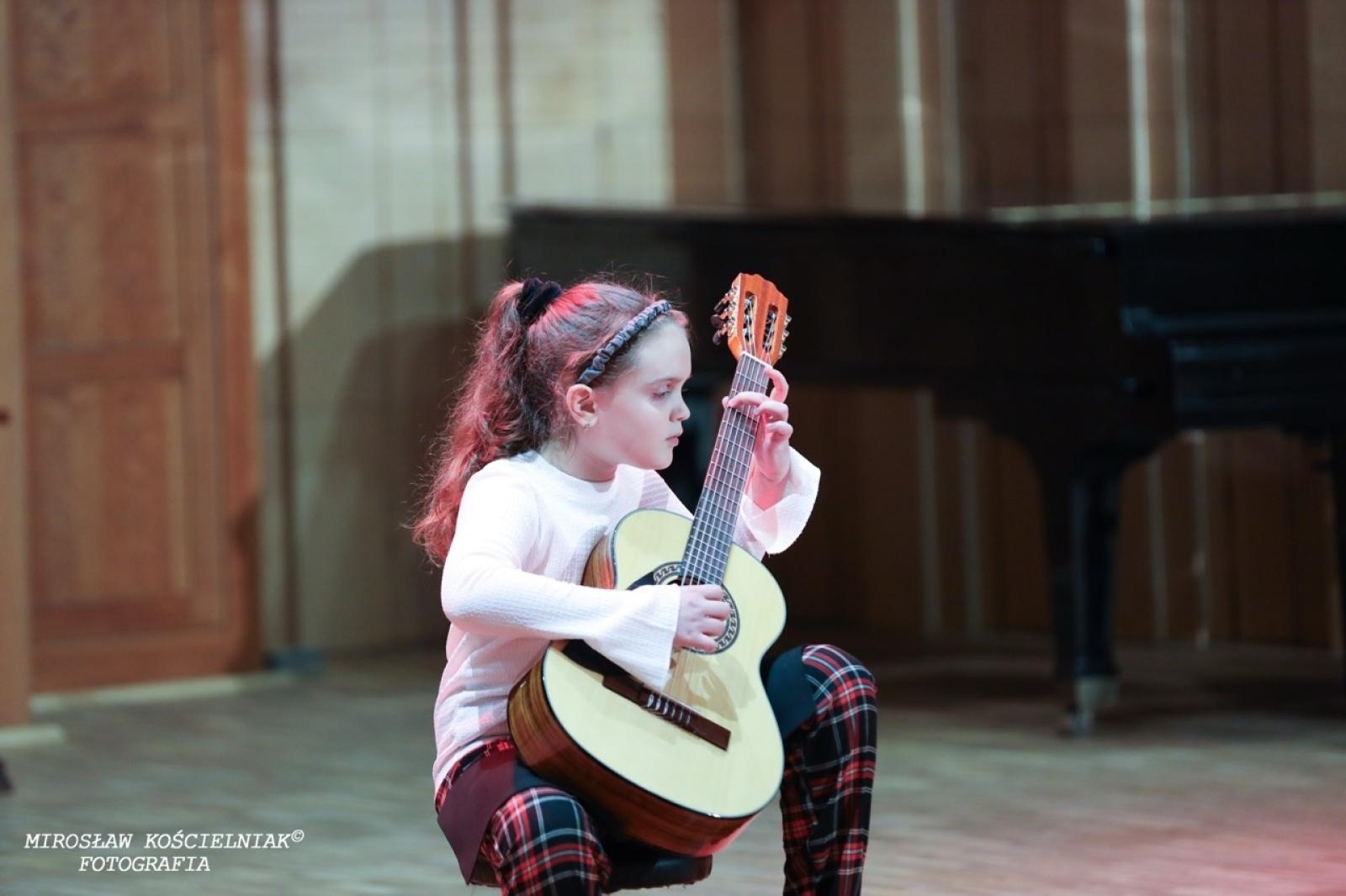 Zdjęcie w galerii na portalu naszraciborz.pl: Polska muzyka w blasku Niepodległości – koncert w raciborskiej Państwowej Szkole Muzycznej wiadomości z regionu