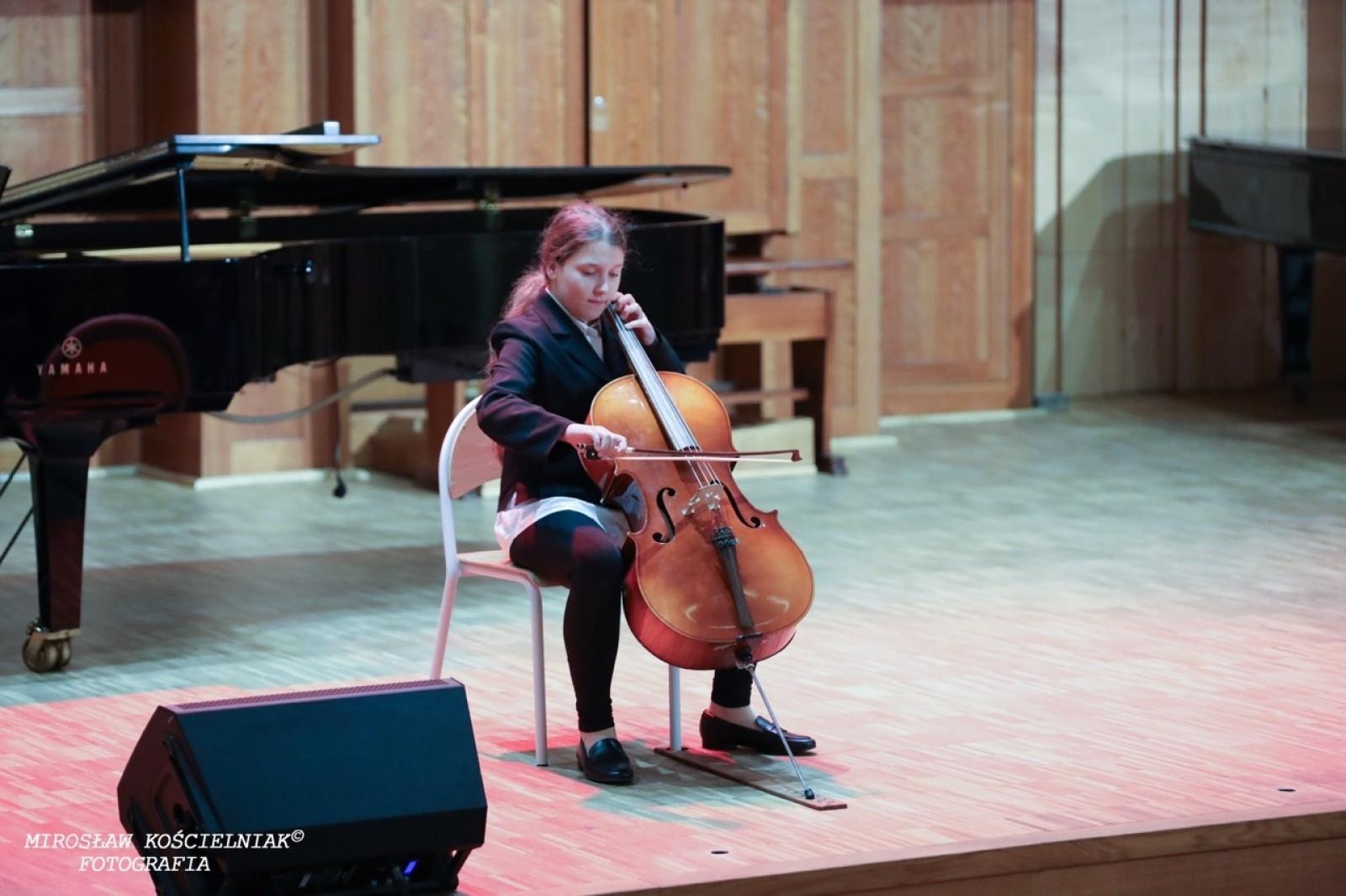 Zdjęcie w galerii na portalu naszraciborz.pl: Polska muzyka w blasku Niepodległości – koncert w raciborskiej Państwowej Szkole Muzycznej wiadomości z regionu