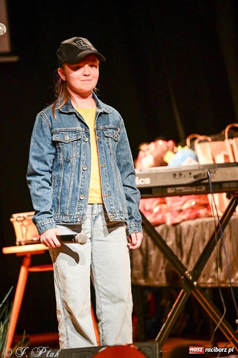 Zdjęcie w galerii na portalu naszraciborz.pl: 23. Konkurs Piosenki Niemieckiej. W MDK-u wręczono nagrody [FOTO i WIDEO] wiadomości z regionu