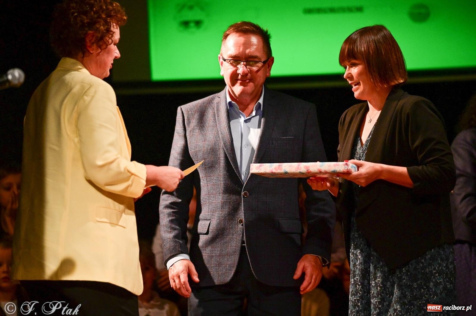 Zdjęcie w galerii na portalu naszraciborz.pl: 23. Konkurs Piosenki Niemieckiej. W MDK-u wręczono nagrody [FOTO i WIDEO] wiadomości z regionu