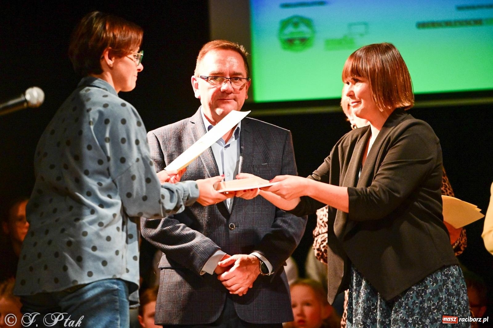 Zdjęcie w galerii na portalu naszraciborz.pl: 23. Konkurs Piosenki Niemieckiej. W MDK-u wręczono nagrody [FOTO i WIDEO] wiadomości z regionu