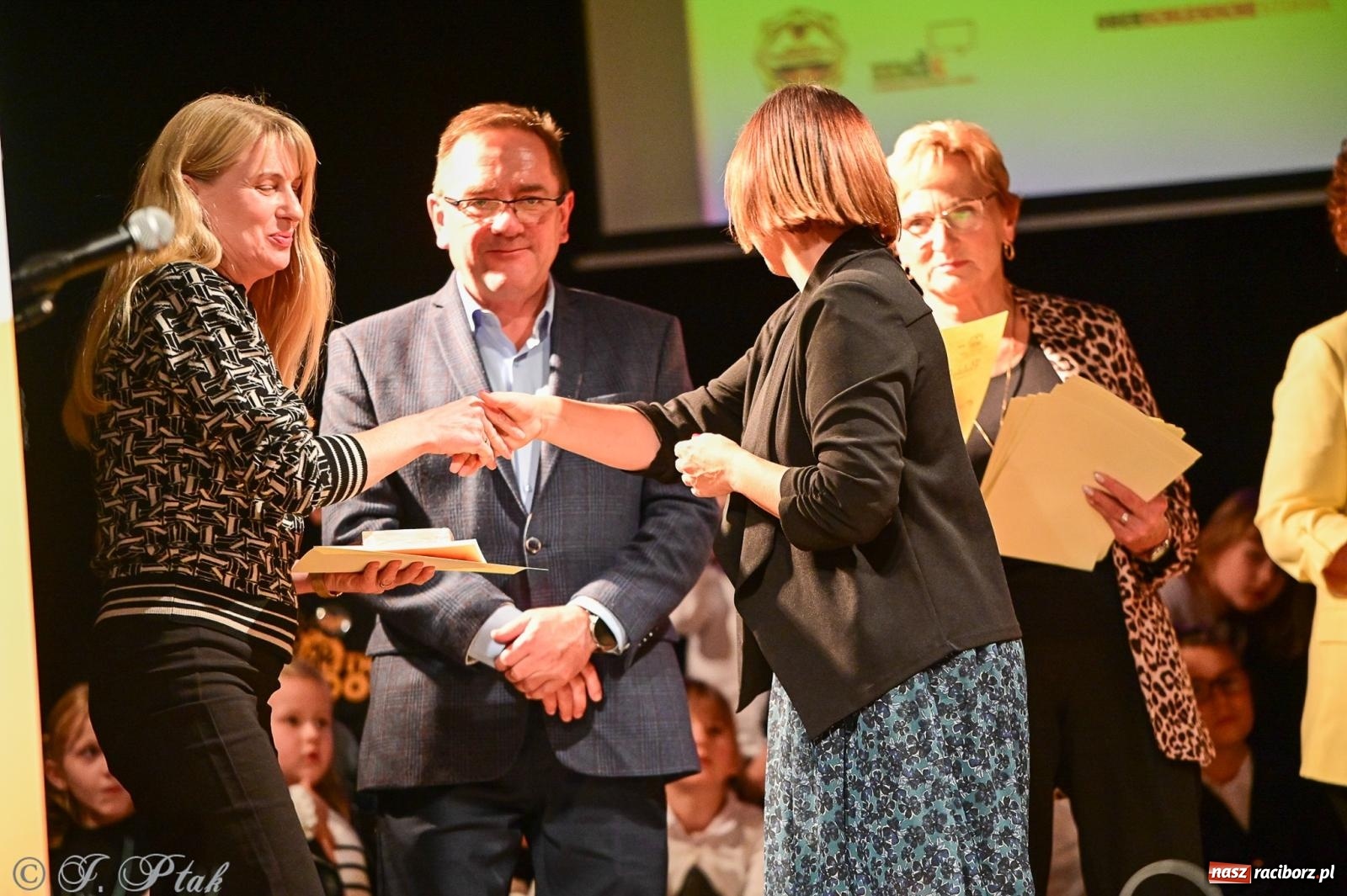 Zdjęcie w galerii na portalu naszraciborz.pl: 23. Konkurs Piosenki Niemieckiej. W MDK-u wręczono nagrody [FOTO i WIDEO] wiadomości z regionu