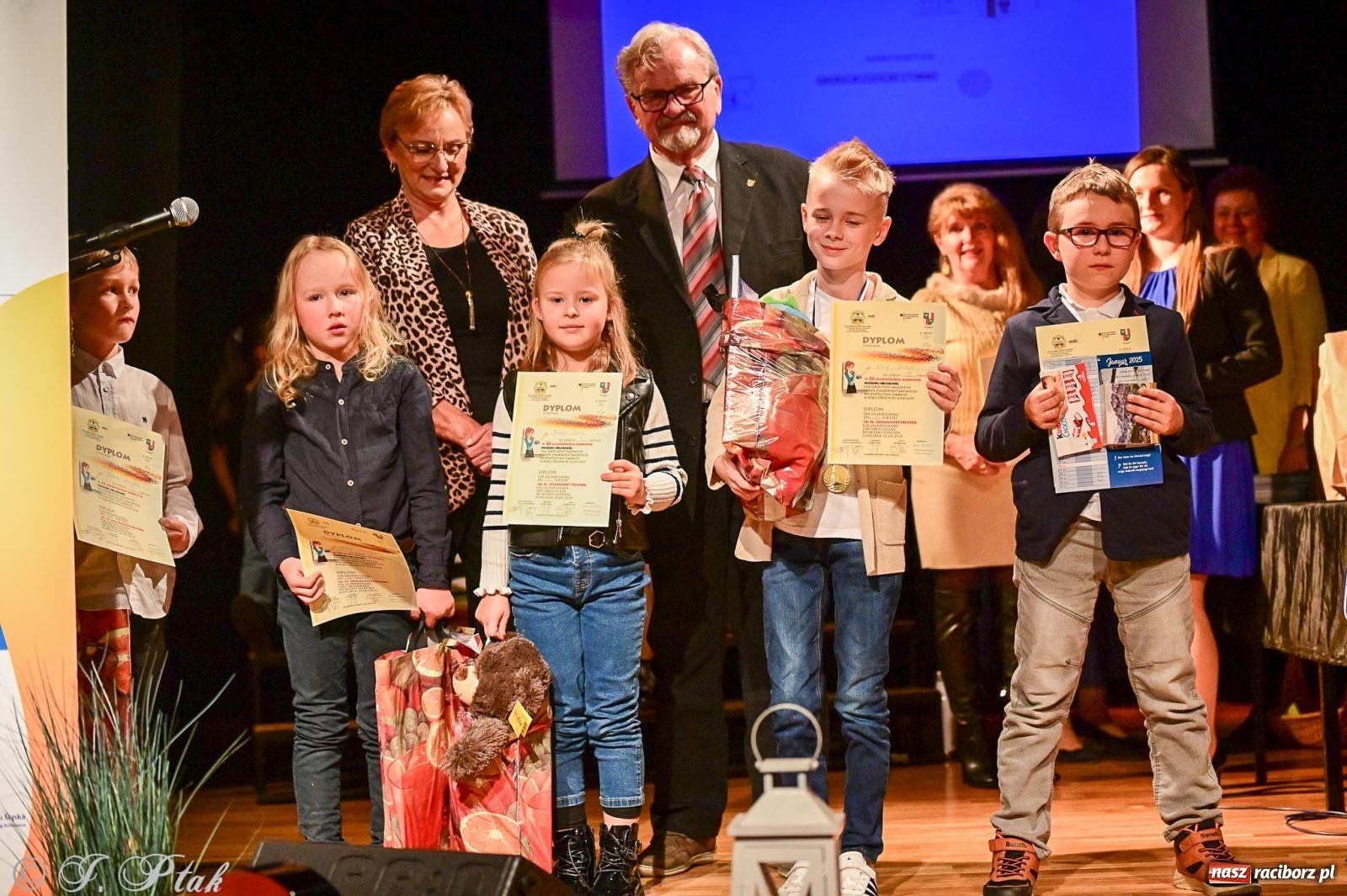 Zdjęcie w galerii na portalu naszraciborz.pl: 23. Konkurs Piosenki Niemieckiej. W MDK-u wręczono nagrody [FOTO i WIDEO] wiadomości z regionu
