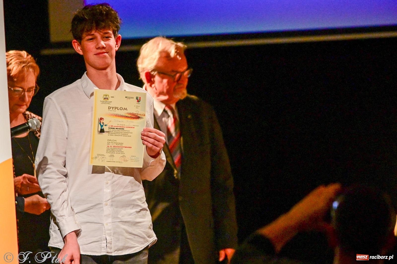 Zdjęcie w galerii na portalu naszraciborz.pl: 23. Konkurs Piosenki Niemieckiej. W MDK-u wręczono nagrody [FOTO i WIDEO] wiadomości z regionu