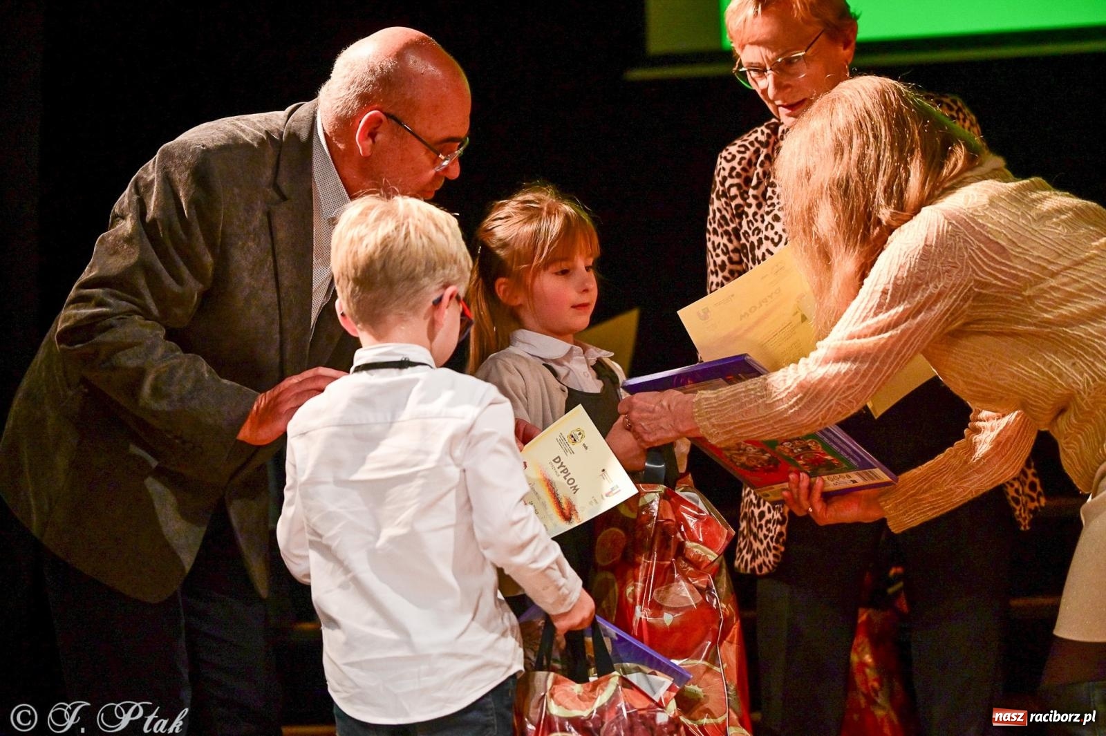 Zdjęcie w galerii na portalu naszraciborz.pl: 23. Konkurs Piosenki Niemieckiej. W MDK-u wręczono nagrody [FOTO i WIDEO] wiadomości z regionu