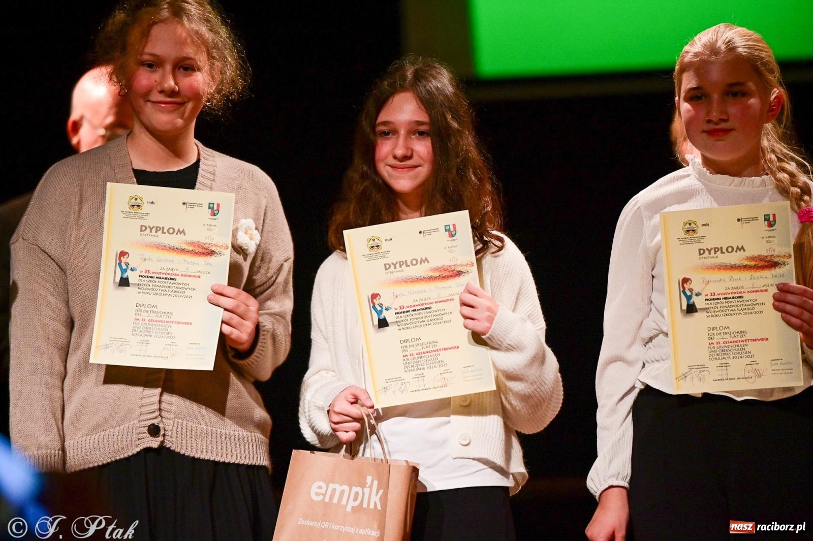 Zdjęcie w galerii na portalu naszraciborz.pl: 23. Konkurs Piosenki Niemieckiej. W MDK-u wręczono nagrody [FOTO i WIDEO] wiadomości z regionu