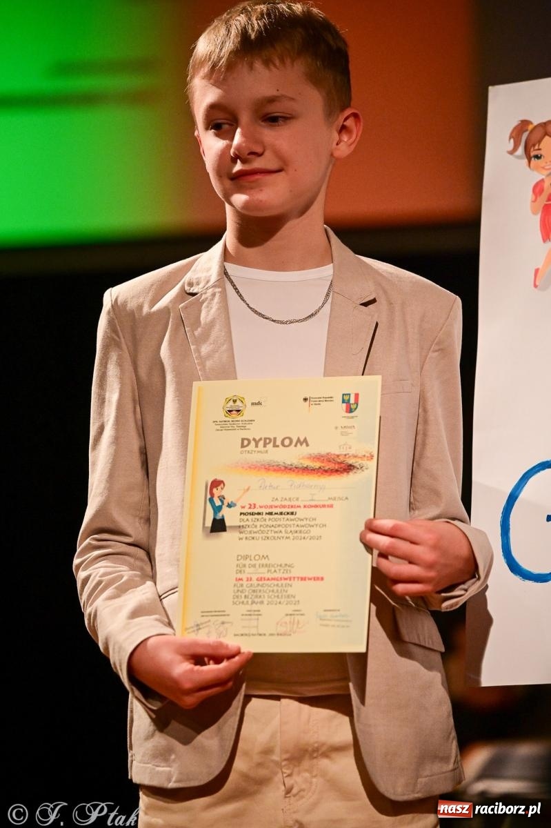 Zdjęcie w galerii na portalu naszraciborz.pl: 23. Konkurs Piosenki Niemieckiej. W MDK-u wręczono nagrody [FOTO i WIDEO] wiadomości z regionu