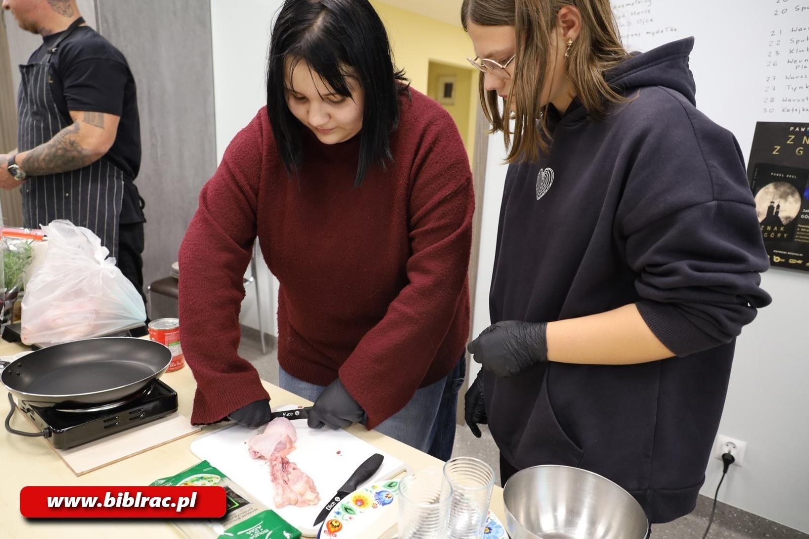 Zdjęcie w galerii na portalu naszraciborz.pl: Kuchnia Młodych w raciborskiej bibliotece wiadomości z regionu