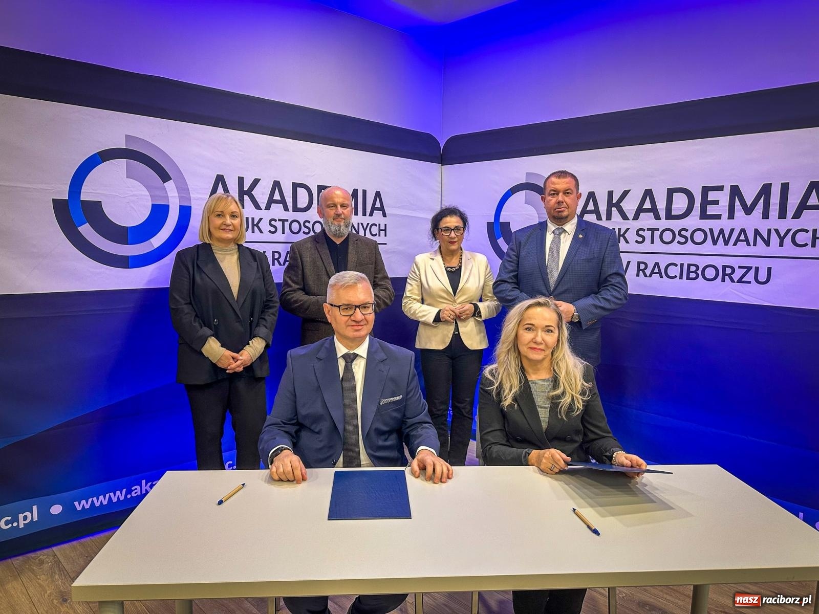 Zdjęcie w galerii na portalu naszraciborz.pl: Zawiązano współpracę Akademii Nauk Stosowanych z Zamkiem Piastowskim wiadomości z regionu