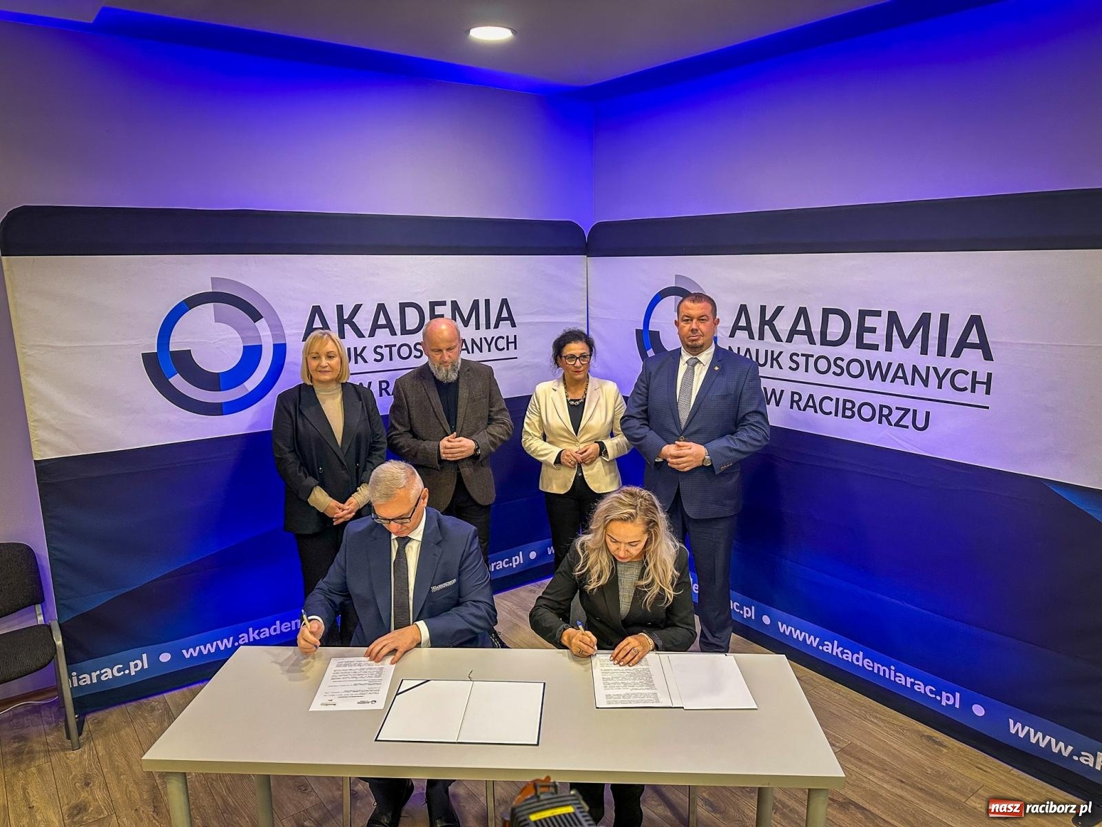 Zdjęcie w galerii na portalu naszraciborz.pl: Zawiązano współpracę Akademii Nauk Stosowanych z Zamkiem Piastowskim wiadomości z regionu