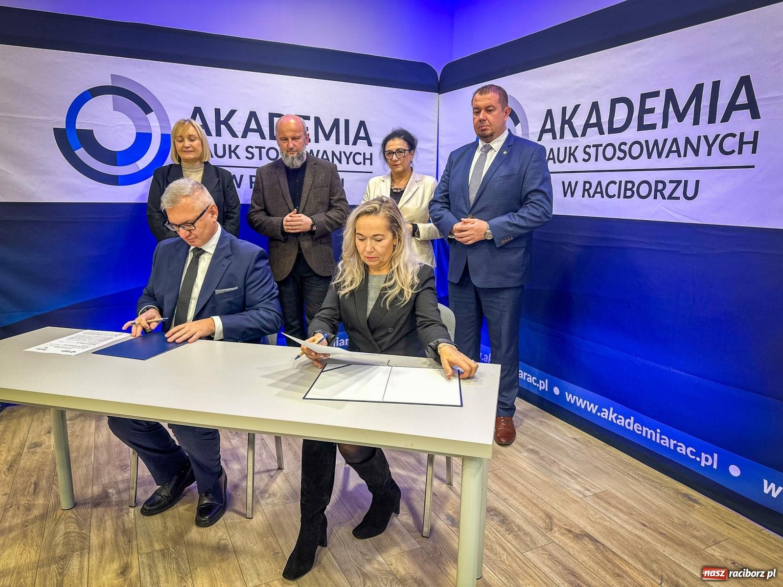 Zdjęcie w galerii na portalu naszraciborz.pl: Zawiązano współpracę Akademii Nauk Stosowanych z Zamkiem Piastowskim wiadomości z regionu