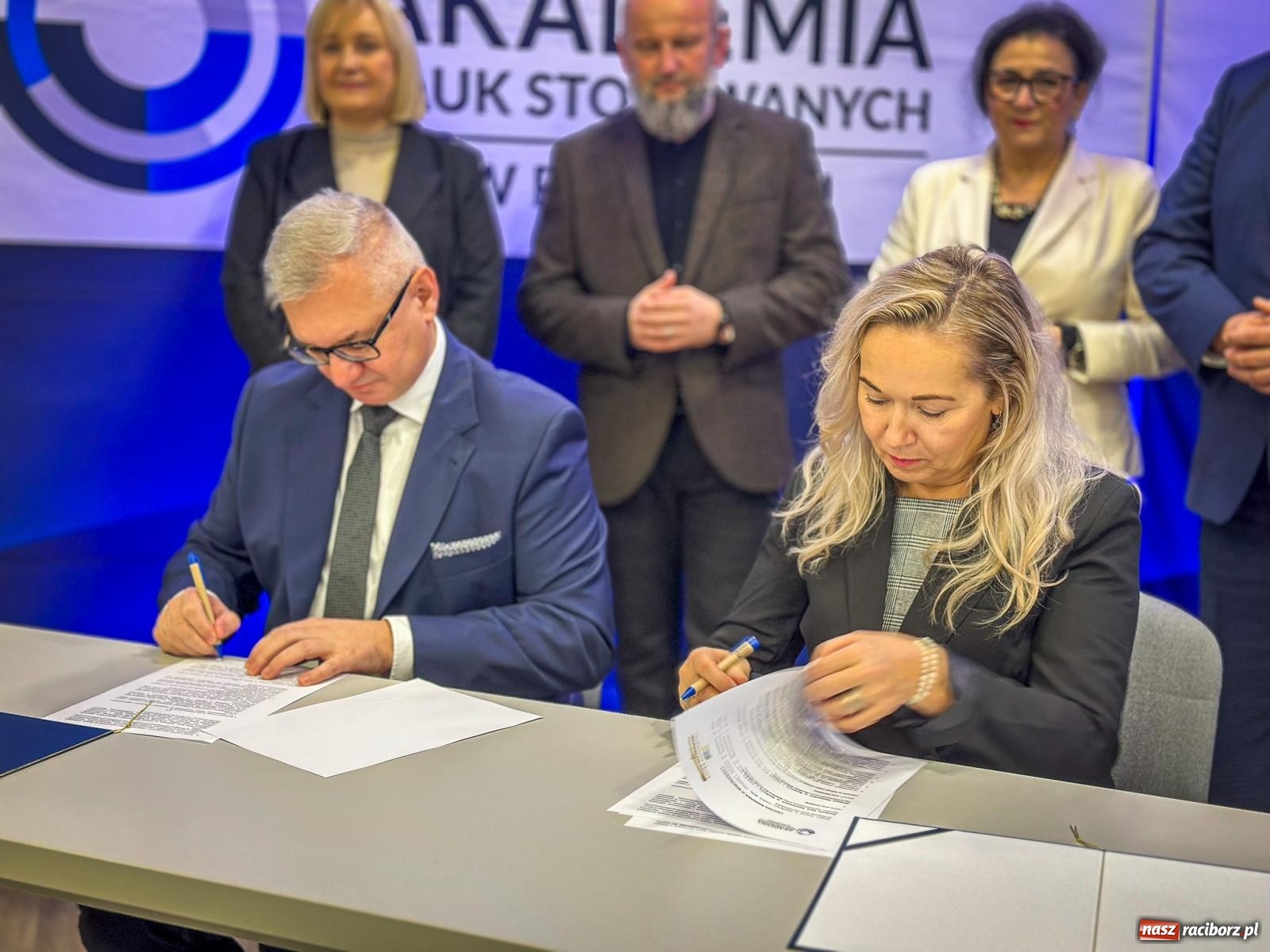 Zdjęcie w galerii na portalu naszraciborz.pl: Zawiązano współpracę Akademii Nauk Stosowanych z Zamkiem Piastowskim wiadomości z regionu