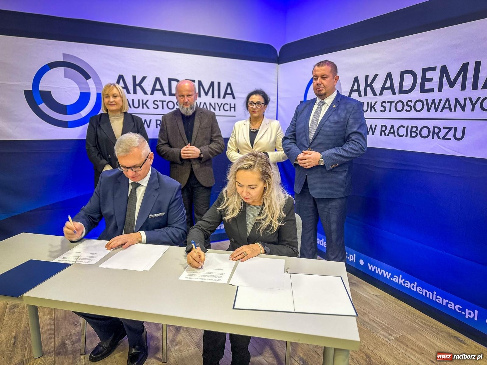 Zdjęcie w galerii na portalu naszraciborz.pl: Zawiązano współpracę Akademii Nauk Stosowanych z Zamkiem Piastowskim wiadomości z regionu