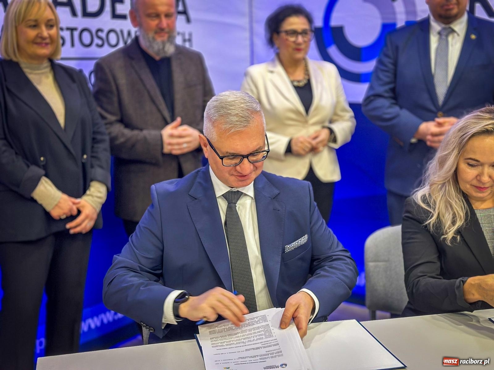 Zdjęcie w galerii na portalu naszraciborz.pl: Zawiązano współpracę Akademii Nauk Stosowanych z Zamkiem Piastowskim wiadomości z regionu