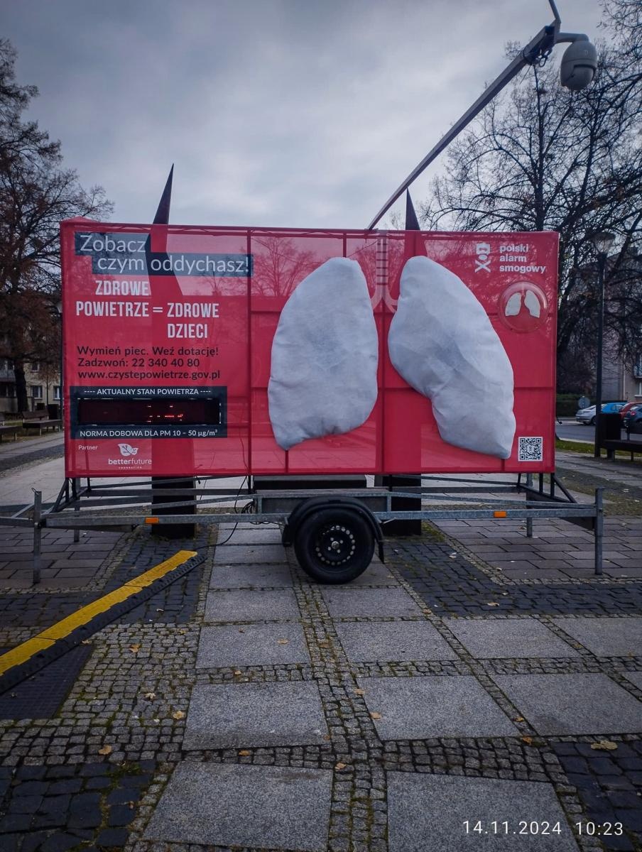 Zdjęcie w galerii na portalu naszraciborz.pl: Mechaniczne płuca sprawdzą jakość powietrza w Raciborzu. Ruszyła 6. edycja kampanii Zobacz czym oddychasz wiadomości z regionu