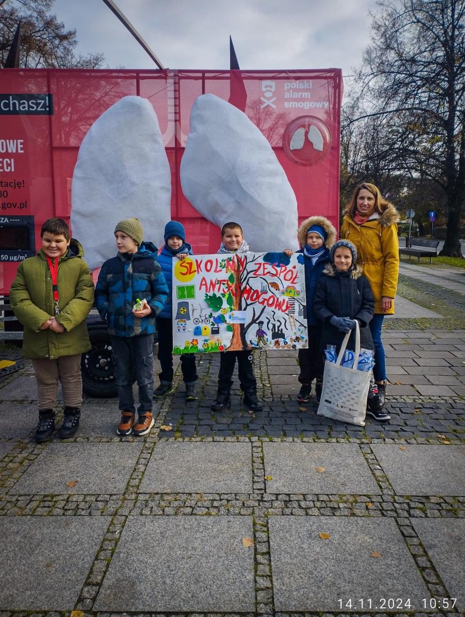 Zdjęcie w galerii na portalu naszraciborz.pl: Mechaniczne płuca sprawdzą jakość powietrza w Raciborzu. Ruszyła 6. edycja kampanii Zobacz czym oddychasz wiadomości z regionu