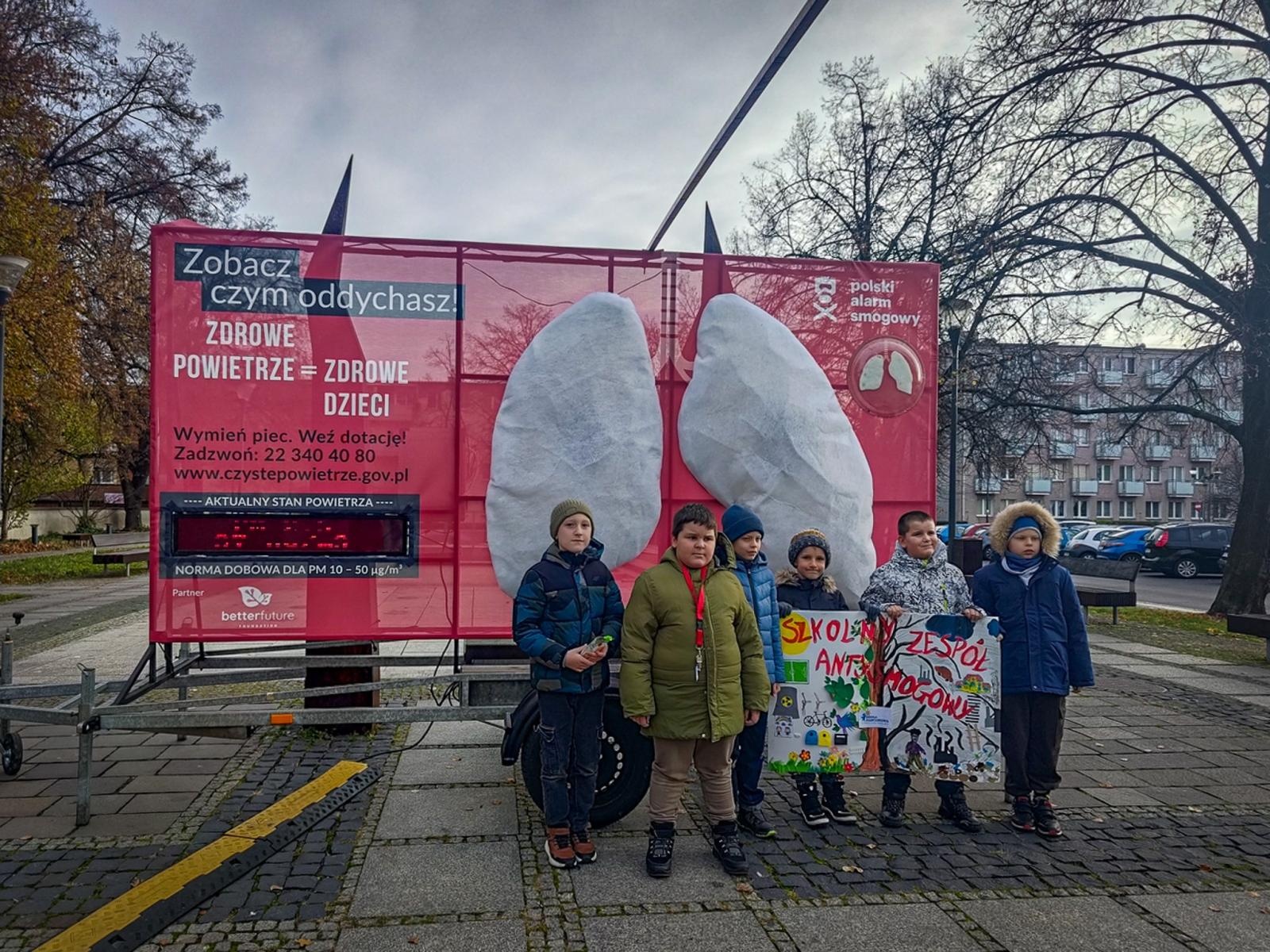Zdjęcie w galerii na portalu naszraciborz.pl: Mechaniczne płuca sprawdzą jakość powietrza w Raciborzu. Ruszyła 6. edycja kampanii Zobacz czym oddychasz wiadomości z regionu