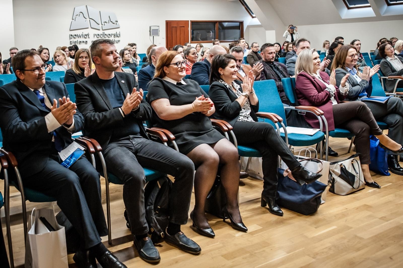 Zdjęcie w galerii na portalu naszraciborz.pl: Unijny Fundusz Małych Projektów w Euroregionie Silesia: współpraca, która łączy i rozwija wiadomości z regionu