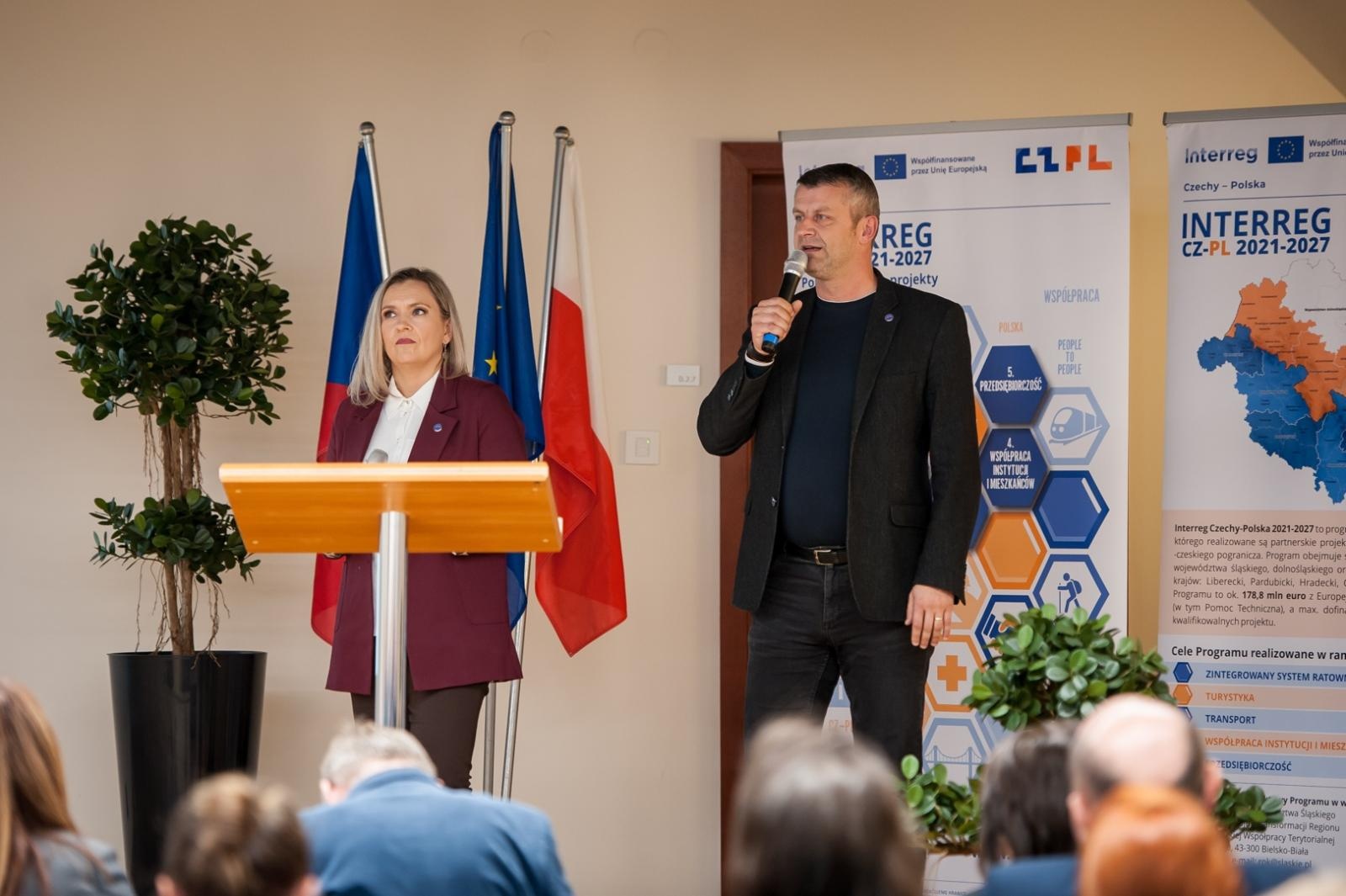 Zdjęcie w galerii na portalu naszraciborz.pl: Unijny Fundusz Małych Projektów w Euroregionie Silesia: współpraca, która łączy i rozwija wiadomości z regionu