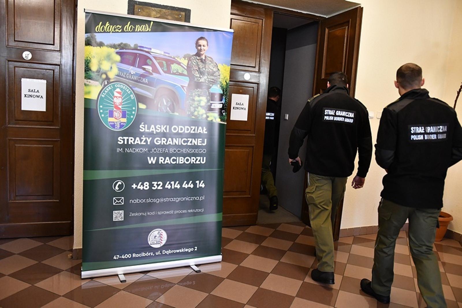 Zdjęcie w galerii na portalu naszraciborz.pl: Powrót Generała. Premiera filmowa w Strzesze wiadomości z regionu