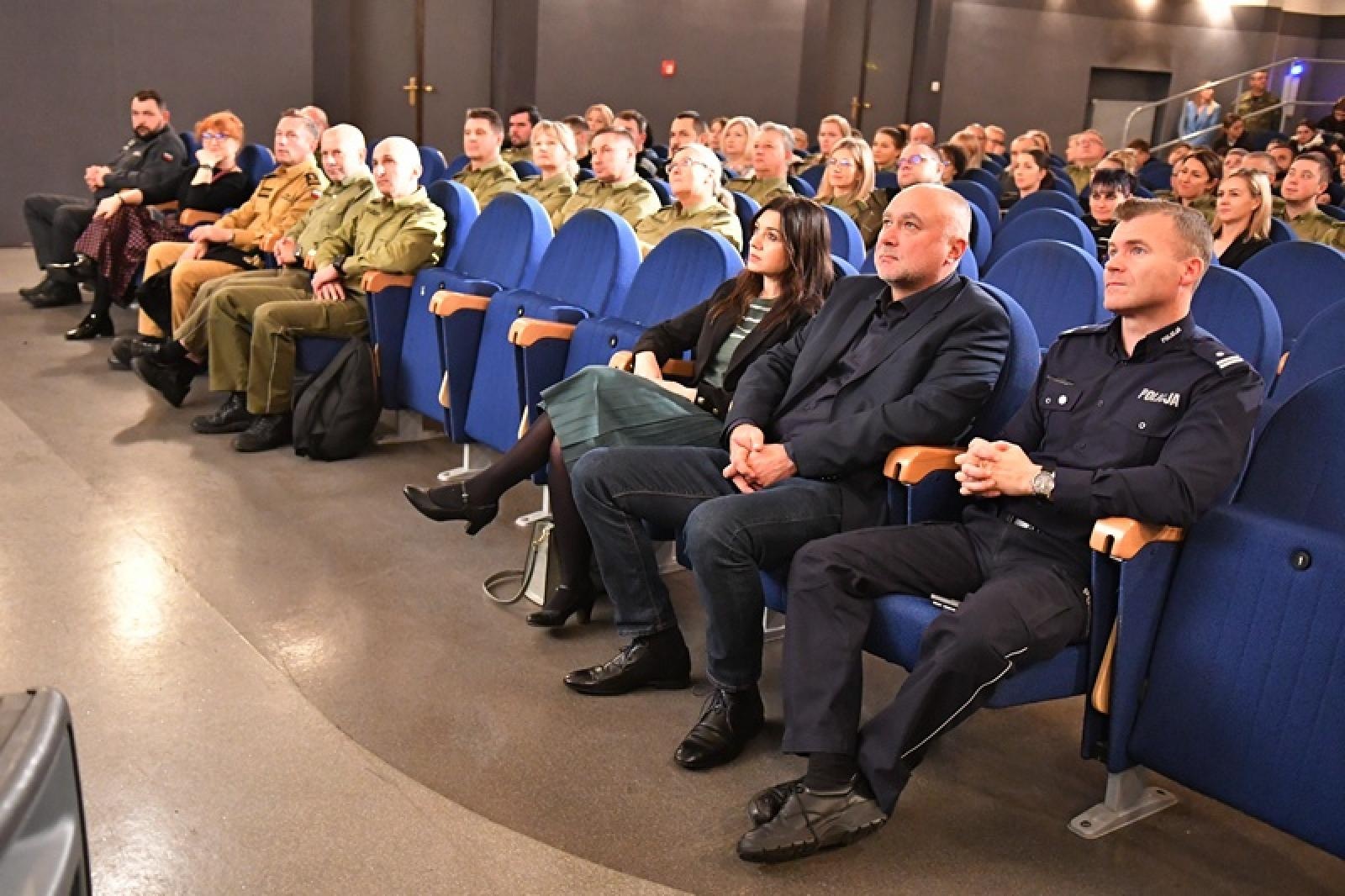 Zdjęcie w galerii na portalu naszraciborz.pl: Powrót Generała. Premiera filmowa w Strzesze wiadomości z regionu
