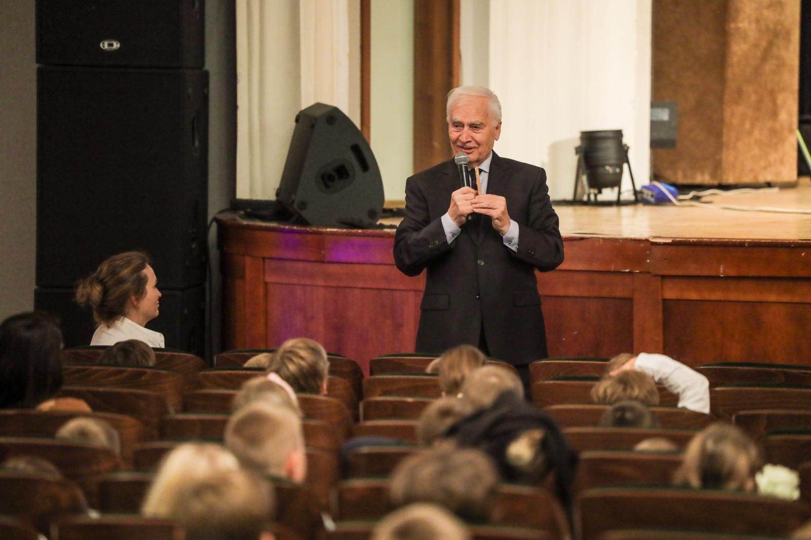 Zdjęcie w galerii na portalu naszraciborz.pl: Klawesyn - potomek harfy, poprzednik fortepianu - kolejnym bohaterem koncertów umuzykalniających wiadomości z regionu