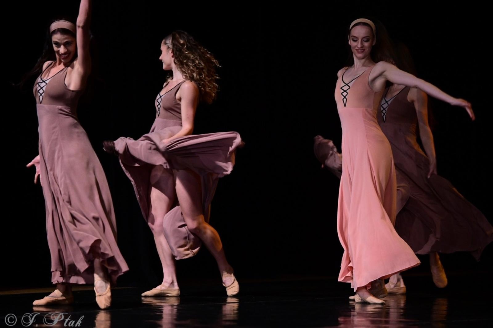 Zdjęcie w galerii na portalu naszraciborz.pl: Grek Zorba w wykonaniu Sofia Opera Ballet oczarował Racibórz wiadomości z regionu