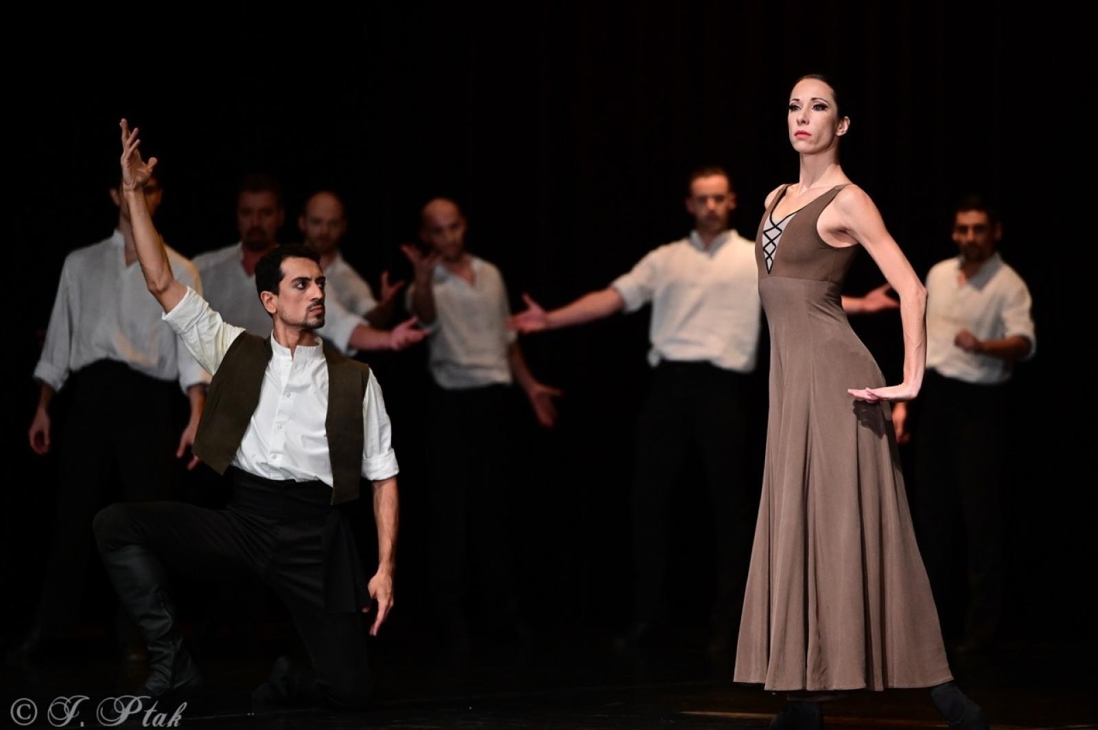 Zdjęcie w galerii na portalu naszraciborz.pl: Grek Zorba w wykonaniu Sofia Opera Ballet oczarował Racibórz wiadomości z regionu