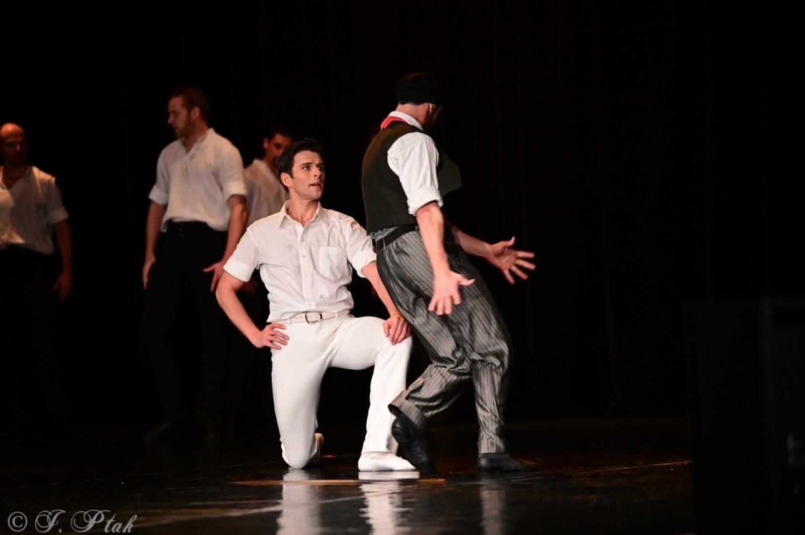 Zdjęcie w galerii na portalu naszraciborz.pl: Grek Zorba w wykonaniu Sofia Opera Ballet oczarował Racibórz wiadomości z regionu