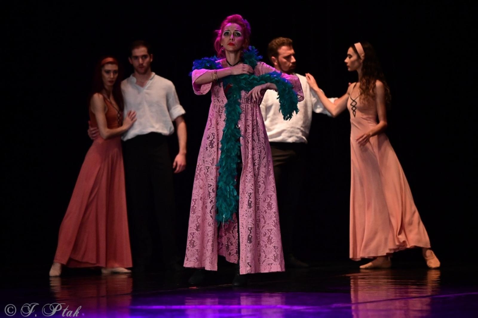 Zdjęcie w galerii na portalu naszraciborz.pl: Grek Zorba w wykonaniu Sofia Opera Ballet oczarował Racibórz wiadomości z regionu