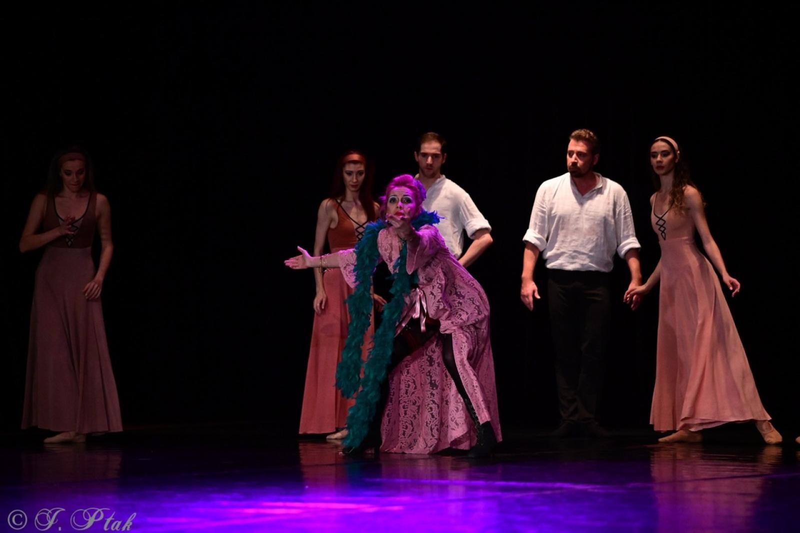 Zdjęcie w galerii na portalu naszraciborz.pl: Grek Zorba w wykonaniu Sofia Opera Ballet oczarował Racibórz wiadomości z regionu