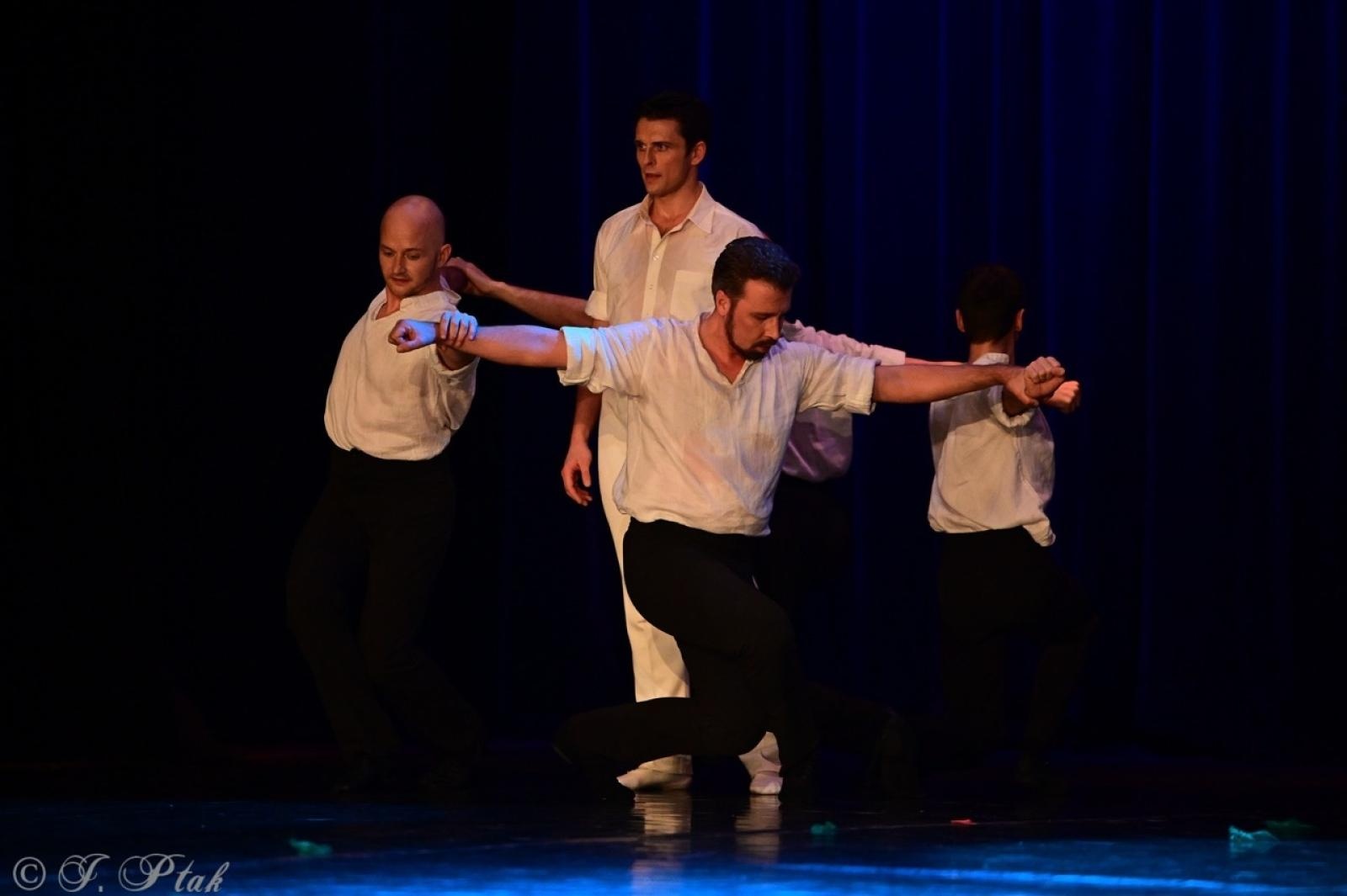 Zdjęcie w galerii na portalu naszraciborz.pl: Grek Zorba w wykonaniu Sofia Opera Ballet oczarował Racibórz wiadomości z regionu