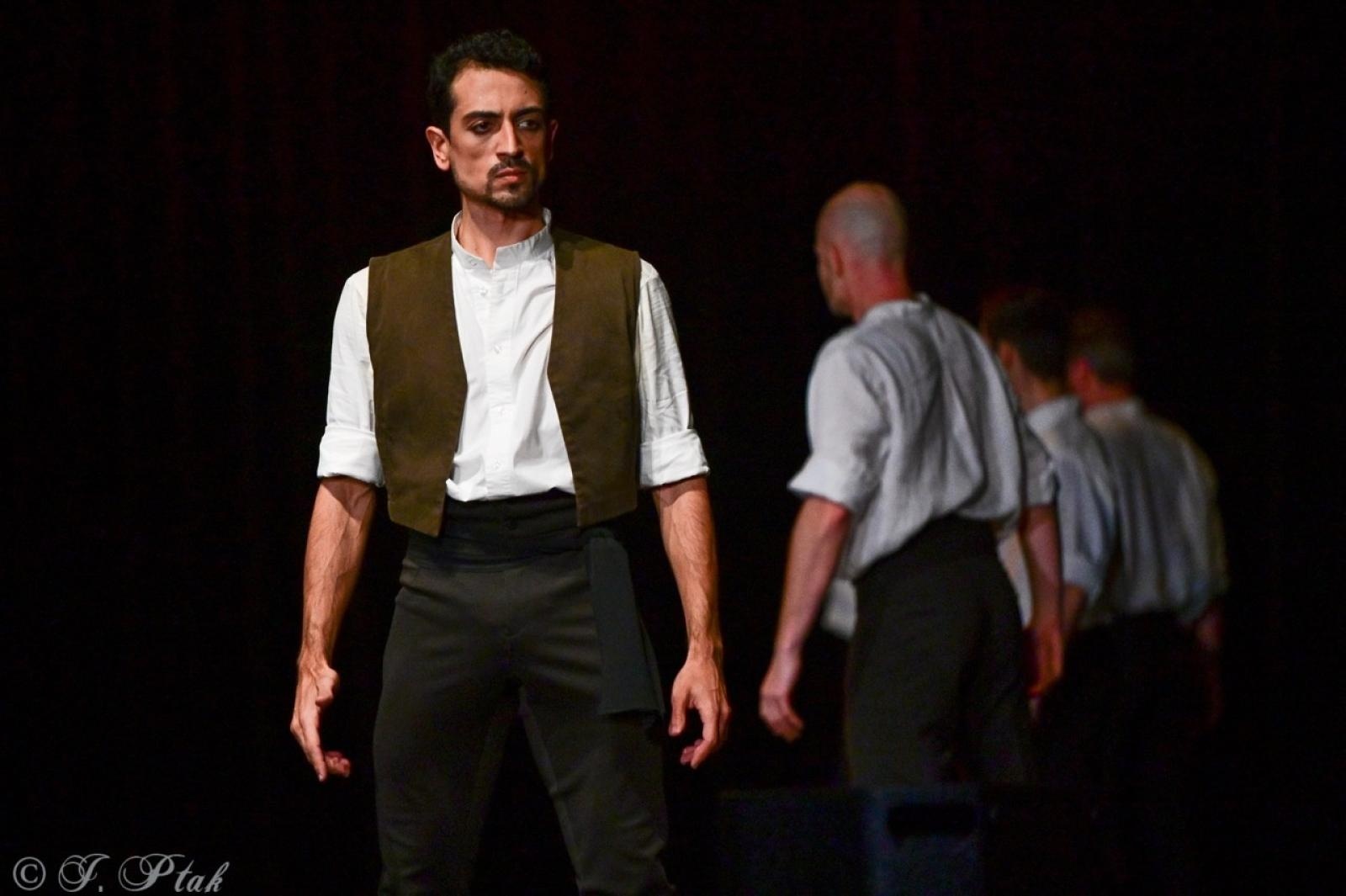 Zdjęcie w galerii na portalu naszraciborz.pl: Grek Zorba w wykonaniu Sofia Opera Ballet oczarował Racibórz wiadomości z regionu