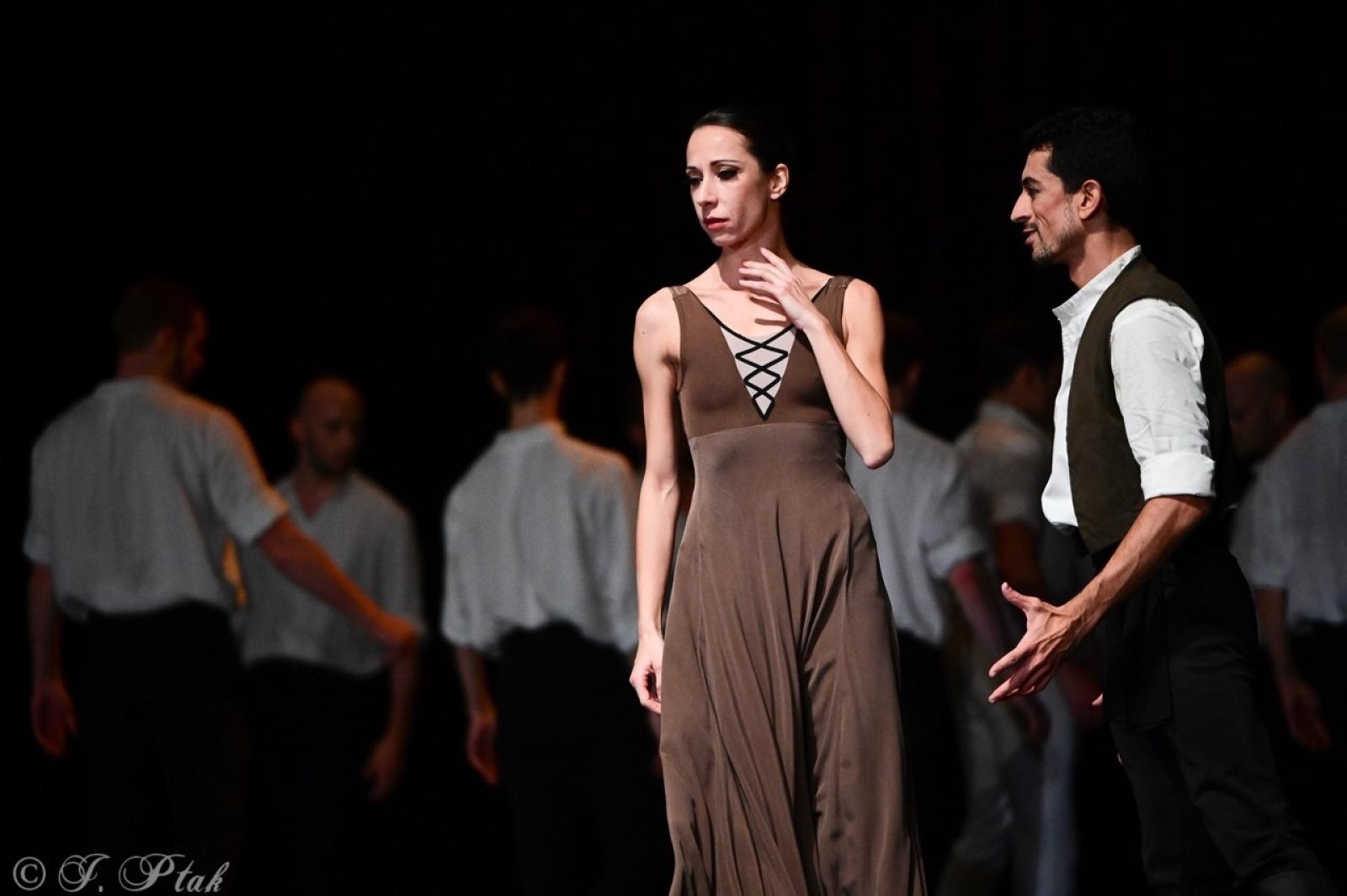 Zdjęcie w galerii na portalu naszraciborz.pl: Grek Zorba w wykonaniu Sofia Opera Ballet oczarował Racibórz wiadomości z regionu