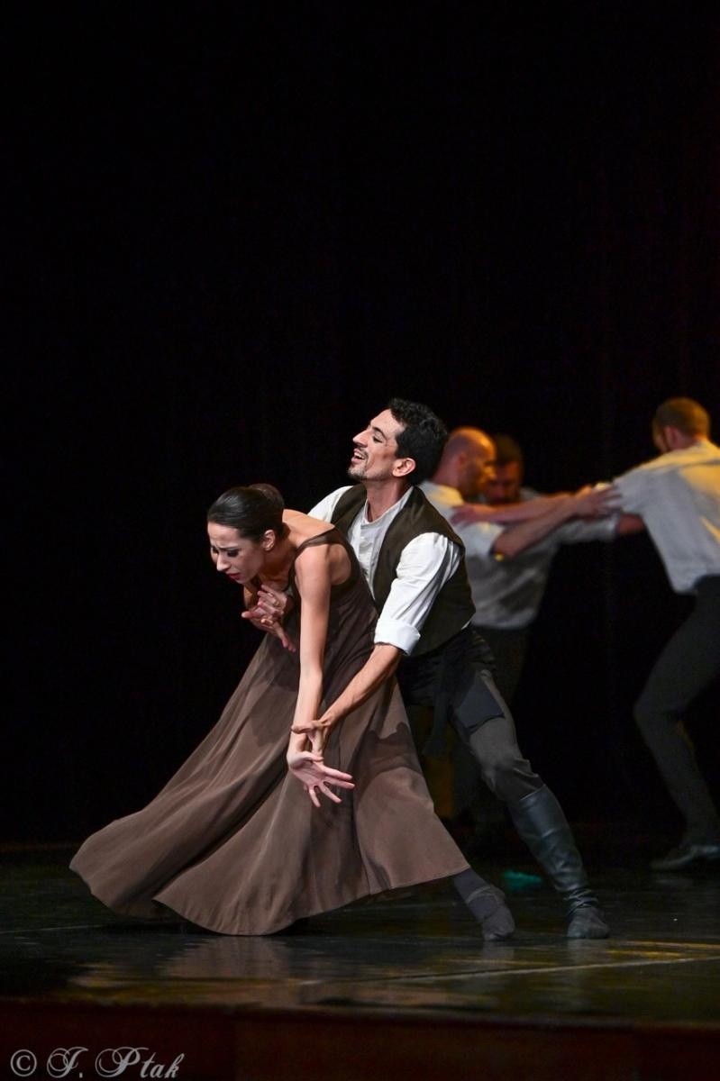 Zdjęcie w galerii na portalu naszraciborz.pl: Grek Zorba w wykonaniu Sofia Opera Ballet oczarował Racibórz wiadomości z regionu