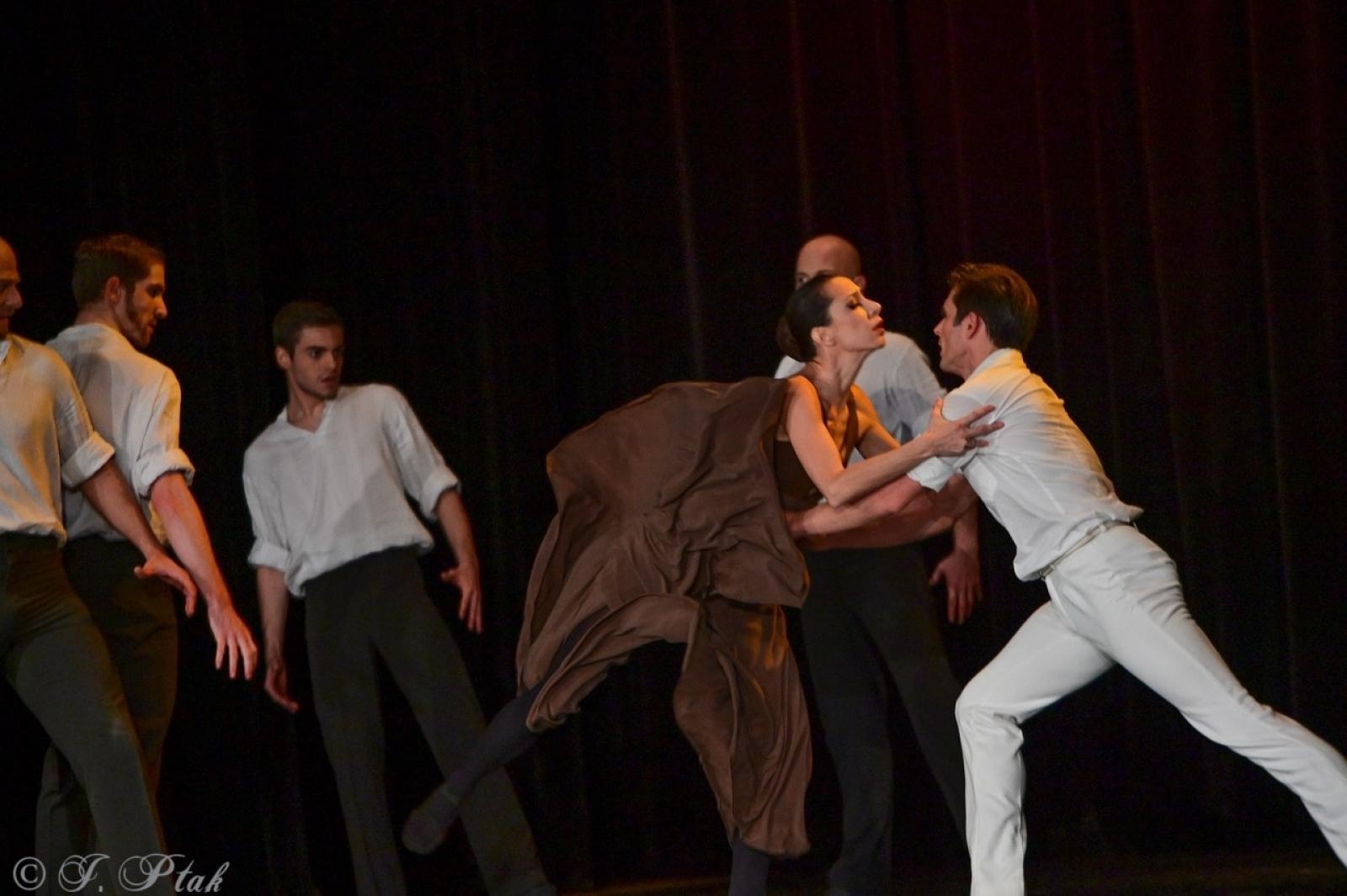 Zdjęcie w galerii na portalu naszraciborz.pl: Grek Zorba w wykonaniu Sofia Opera Ballet oczarował Racibórz wiadomości z regionu