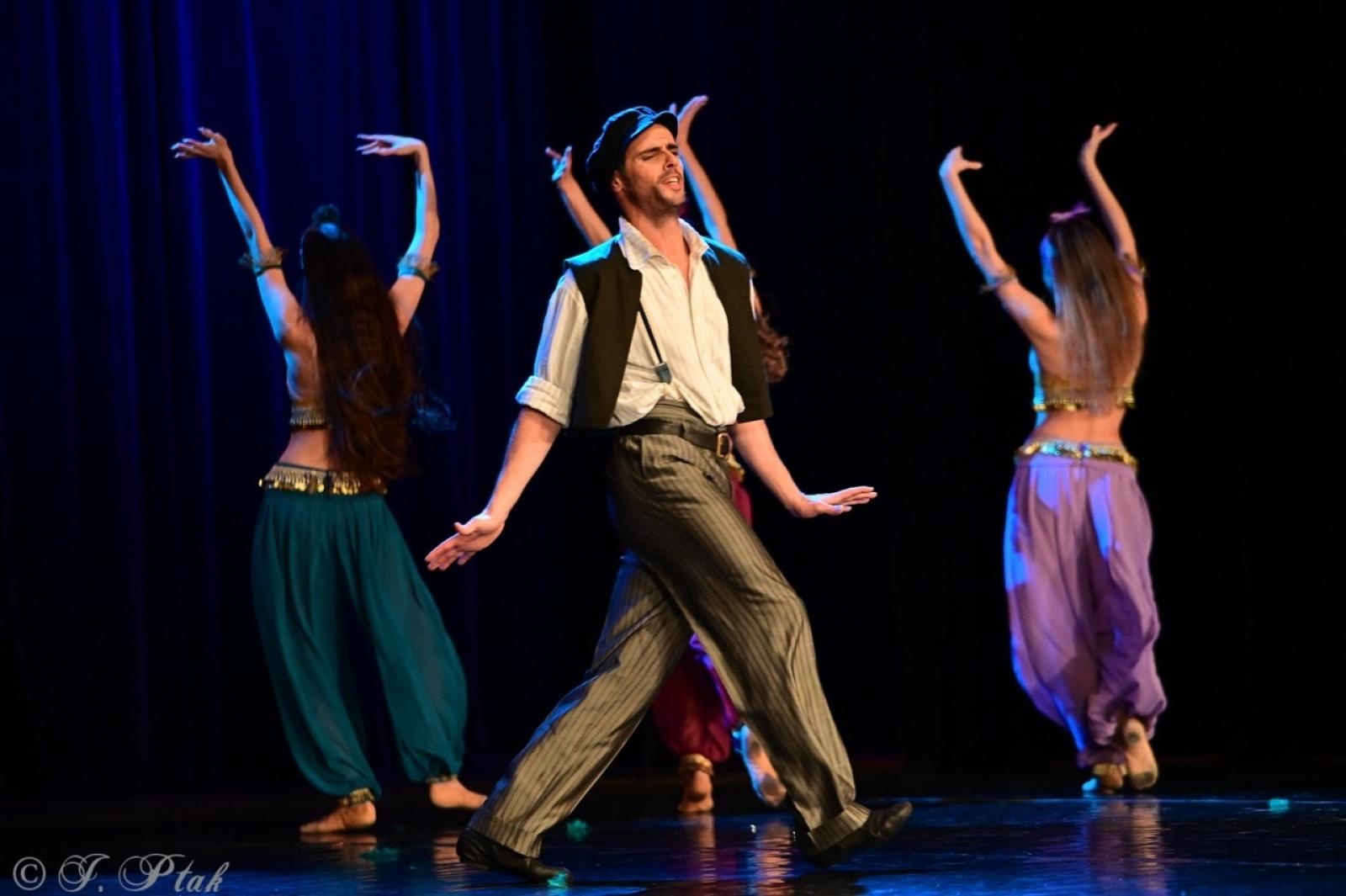 Zdjęcie w galerii na portalu naszraciborz.pl: Grek Zorba w wykonaniu Sofia Opera Ballet oczarował Racibórz wiadomości z regionu