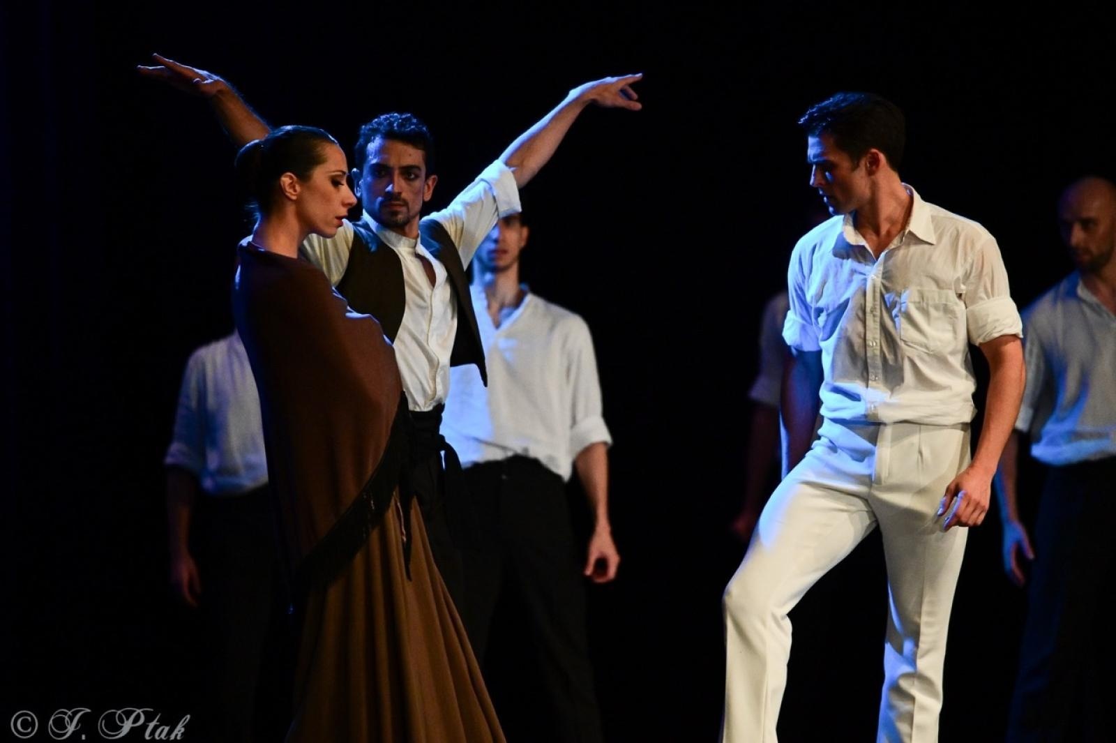 Zdjęcie w galerii na portalu naszraciborz.pl: Grek Zorba w wykonaniu Sofia Opera Ballet oczarował Racibórz wiadomości z regionu