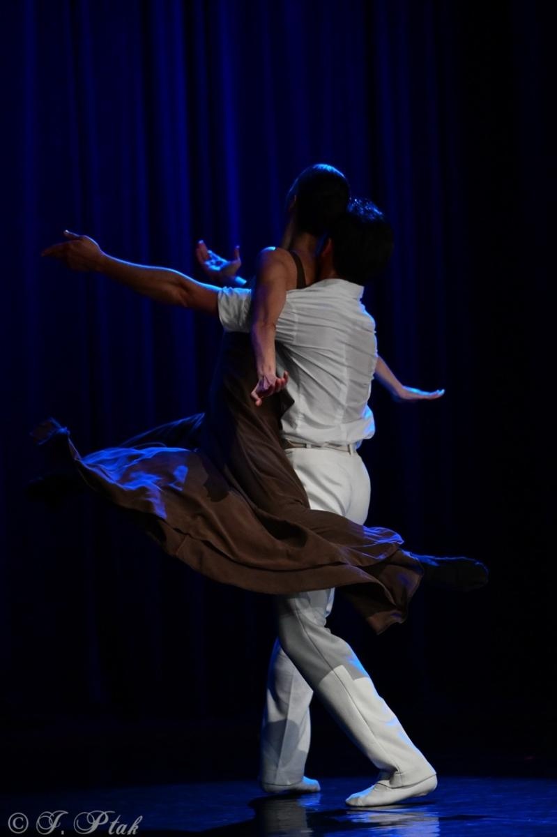 Zdjęcie w galerii na portalu naszraciborz.pl: Grek Zorba w wykonaniu Sofia Opera Ballet oczarował Racibórz wiadomości z regionu