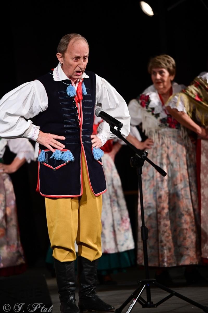 Zdjęcie w galerii na portalu naszraciborz.pl: Co nam w duszy gra – chóralne dźwięki wypełniły Strzechę wiadomości z regionu