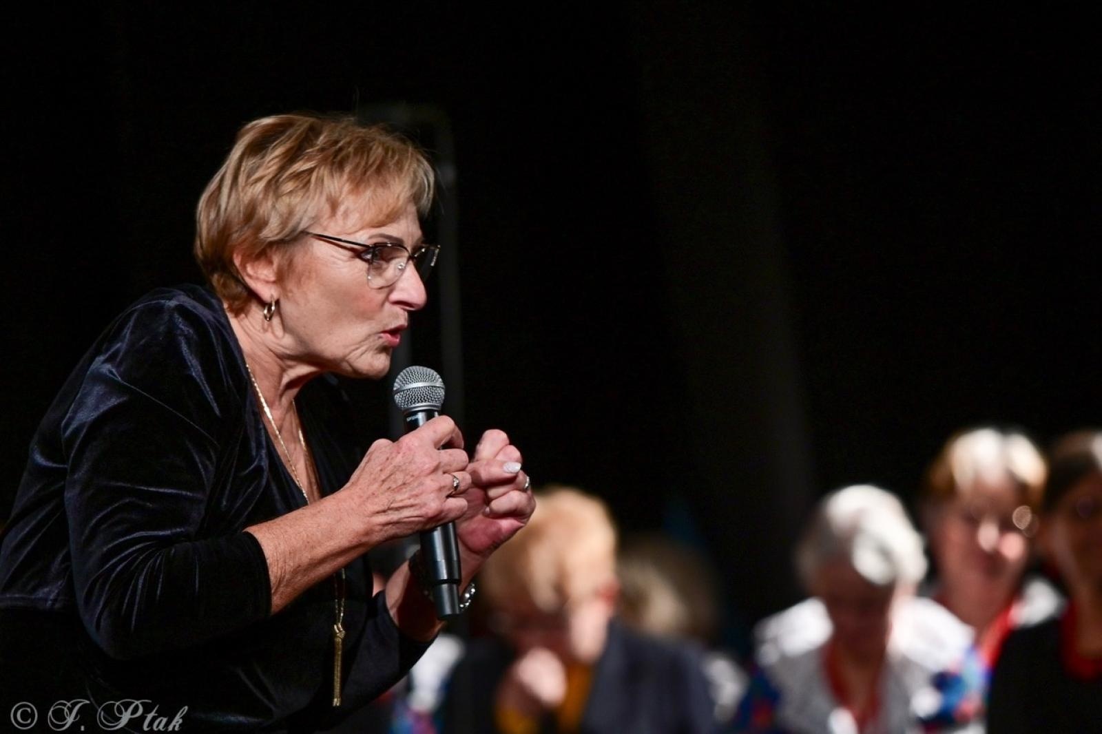 Zdjęcie w galerii na portalu naszraciborz.pl: Co nam w duszy gra – chóralne dźwięki wypełniły Strzechę wiadomości z regionu