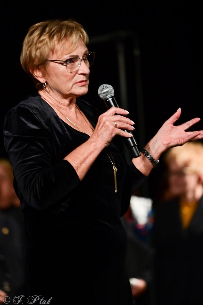 Zdjęcie w galerii na portalu naszraciborz.pl: Co nam w duszy gra – chóralne dźwięki wypełniły Strzechę wiadomości z regionu