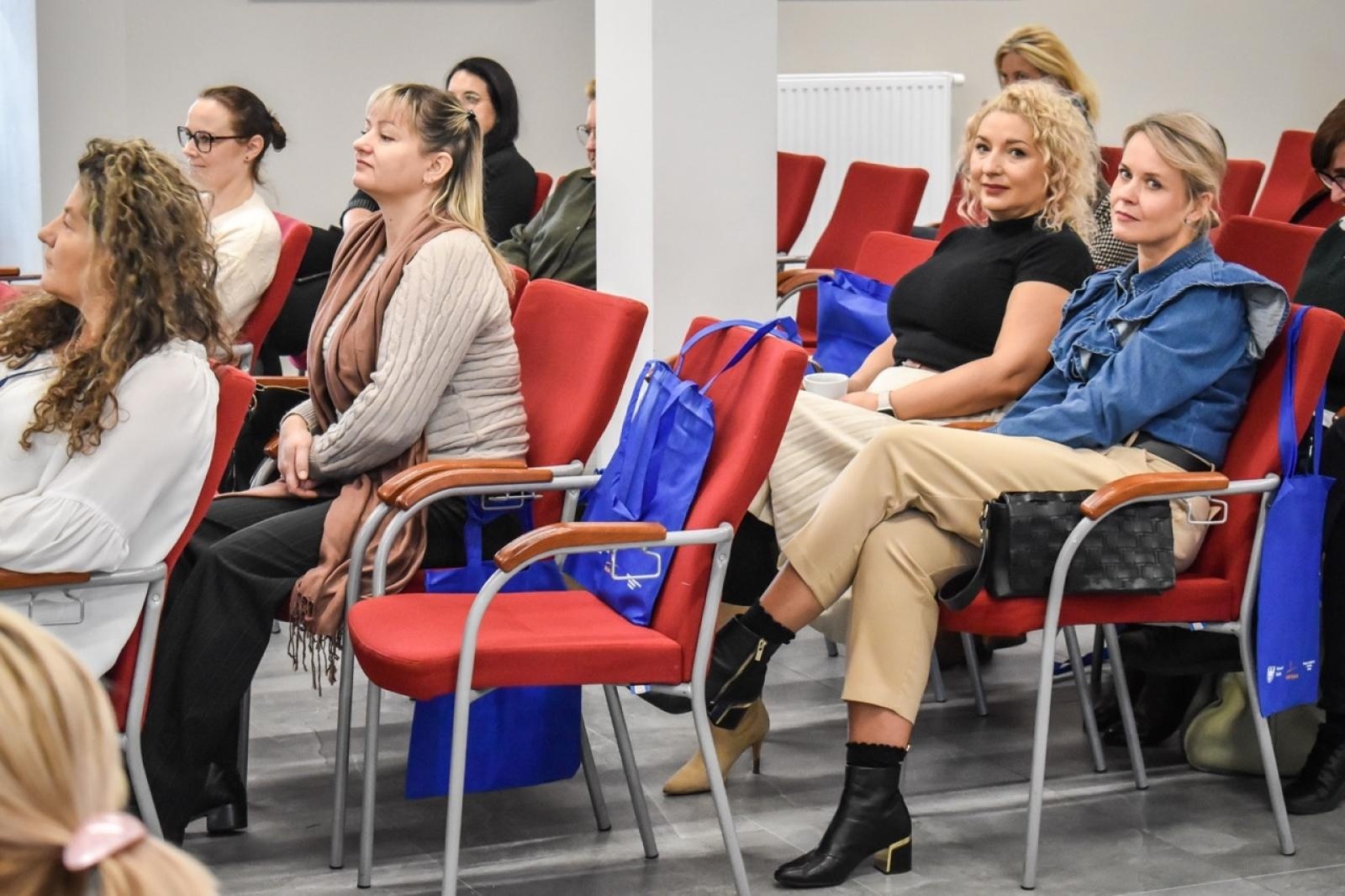 Zdjęcie w galerii na portalu naszraciborz.pl: Konferencja Od pierwszych chwil: Wsparcie i Rozwój Wcześniaków wiadomości z regionu