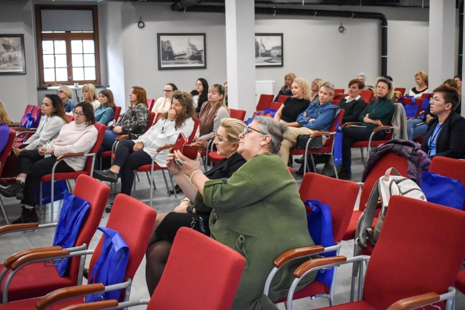 Zdjęcie w galerii na portalu naszraciborz.pl: Konferencja Od pierwszych chwil: Wsparcie i Rozwój Wcześniaków wiadomości z regionu