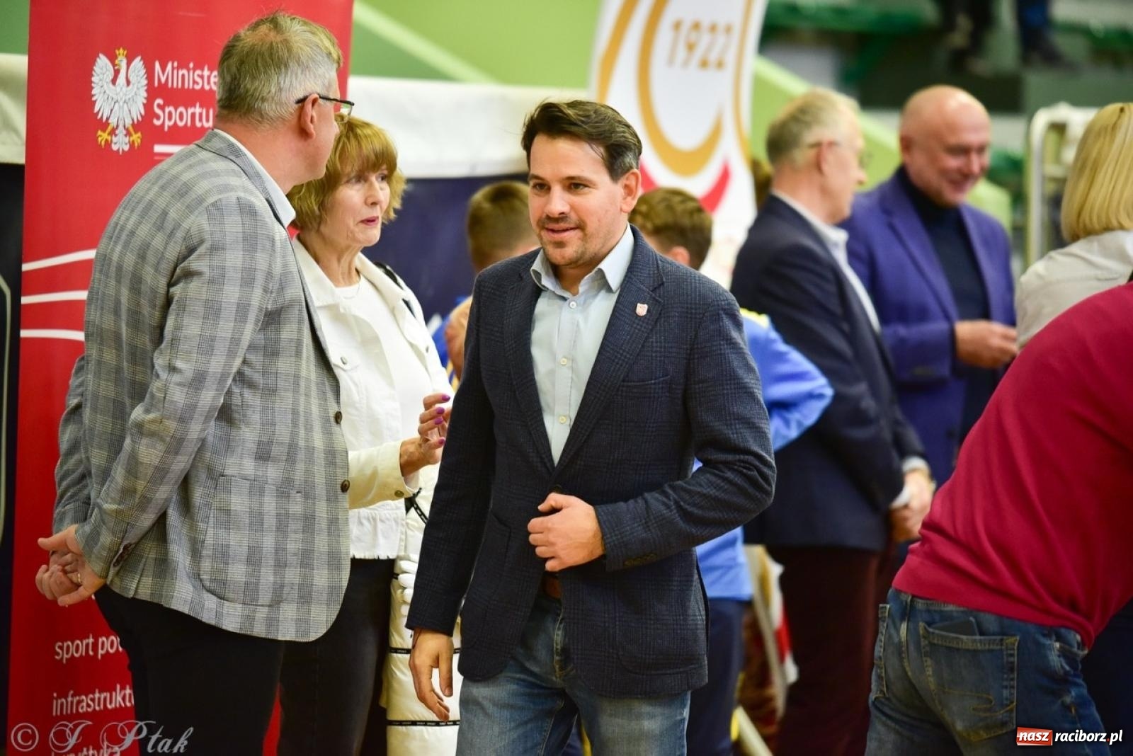 Zdjęcie w galerii na portalu naszraciborz.pl: XIV Mistrzostwa Polski Młodzików U14 w Raciborzu – sportowe emocje w Arenie OSiR wiadomości z regionu