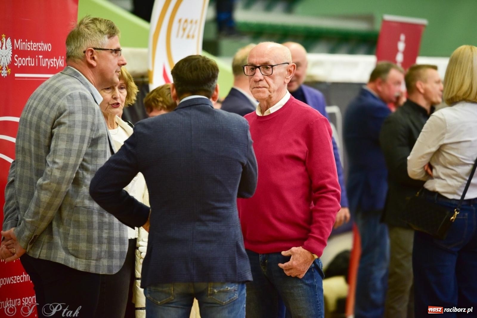 Zdjęcie w galerii na portalu naszraciborz.pl: XIV Mistrzostwa Polski Młodzików U14 w Raciborzu – sportowe emocje w Arenie OSiR wiadomości z regionu