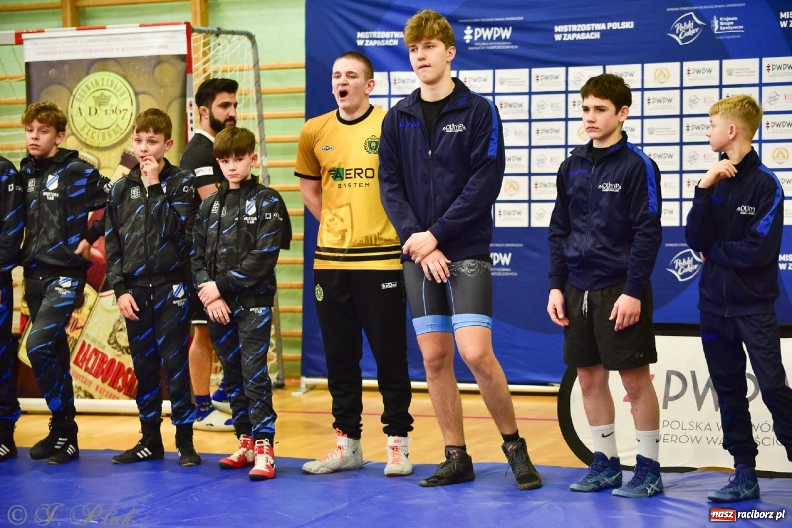 Zdjęcie w galerii na portalu naszraciborz.pl: XIV Mistrzostwa Polski Młodzików U14 w Raciborzu – sportowe emocje w Arenie OSiR wiadomości z regionu