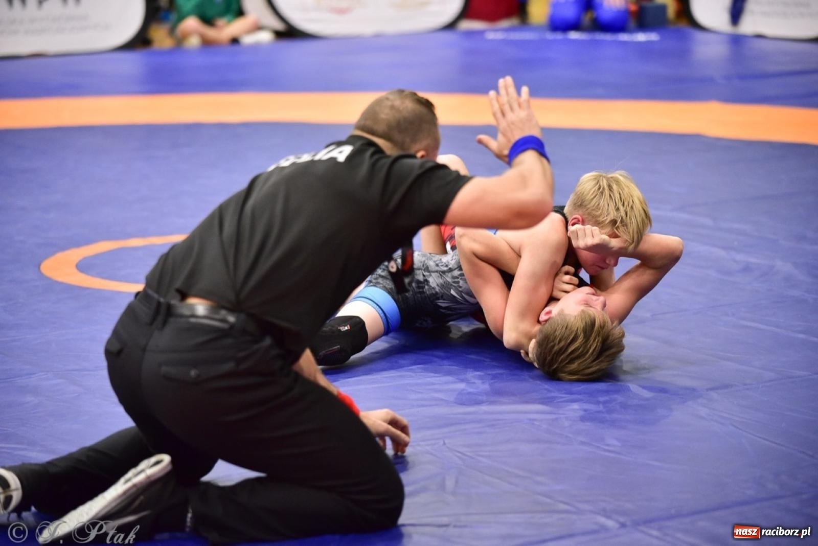 Zdjęcie w galerii na portalu naszraciborz.pl: XIV Mistrzostwa Polski Młodzików U14 w Raciborzu – sportowe emocje w Arenie OSiR wiadomości z regionu