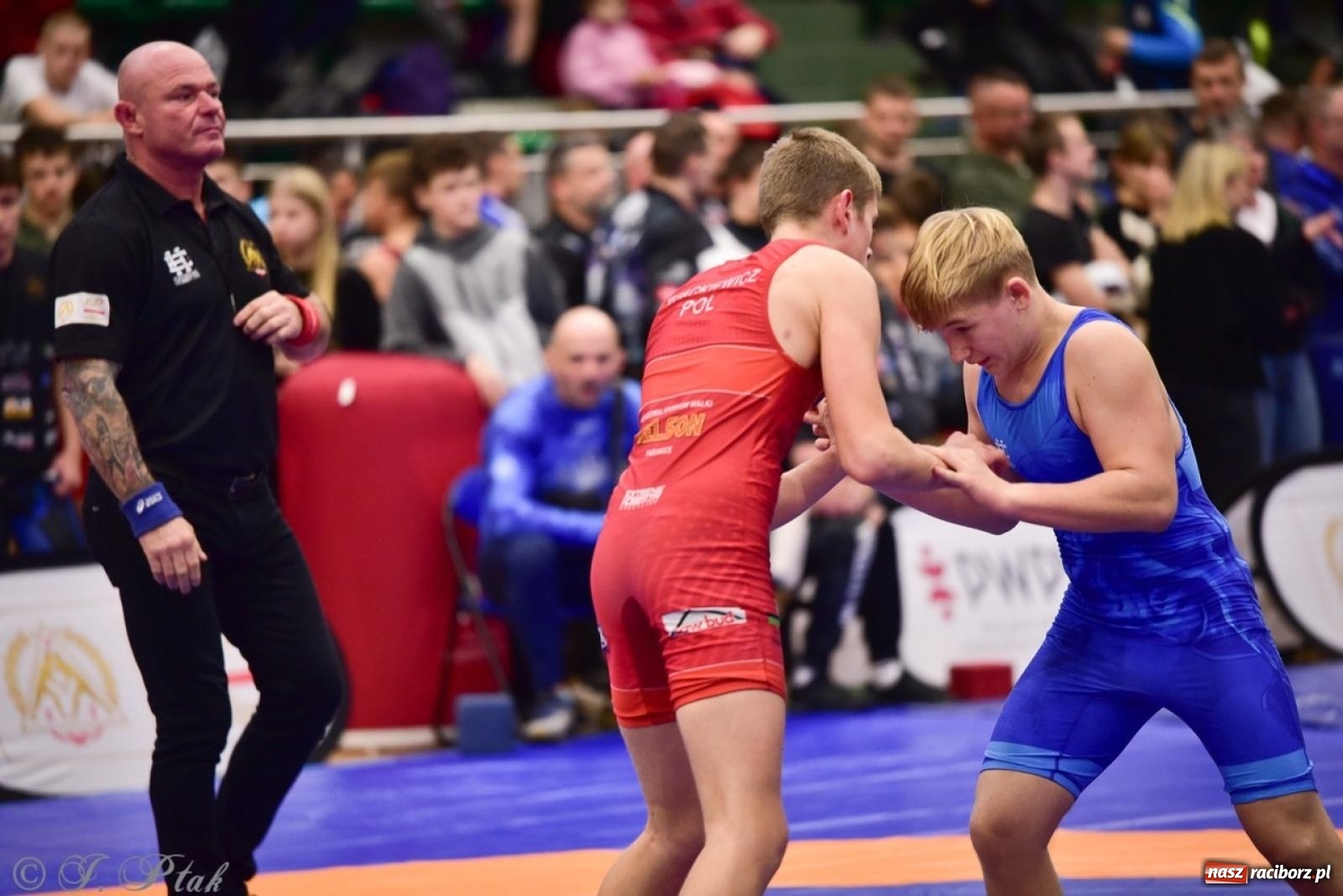 Zdjęcie w galerii na portalu naszraciborz.pl: XIV Mistrzostwa Polski Młodzików U14 w Raciborzu – sportowe emocje w Arenie OSiR wiadomości z regionu