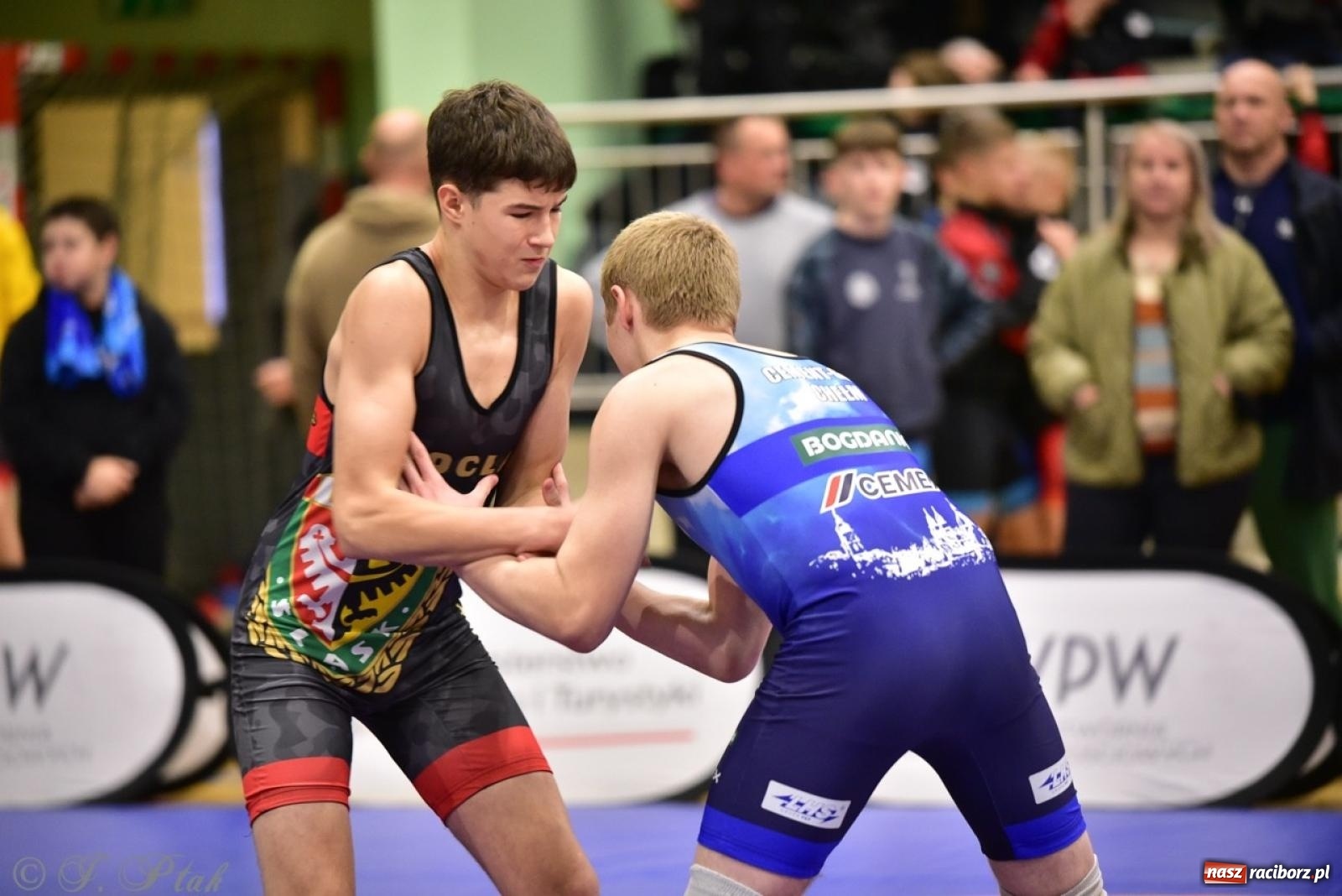 Zdjęcie w galerii na portalu naszraciborz.pl: XIV Mistrzostwa Polski Młodzików U14 w Raciborzu – sportowe emocje w Arenie OSiR wiadomości z regionu